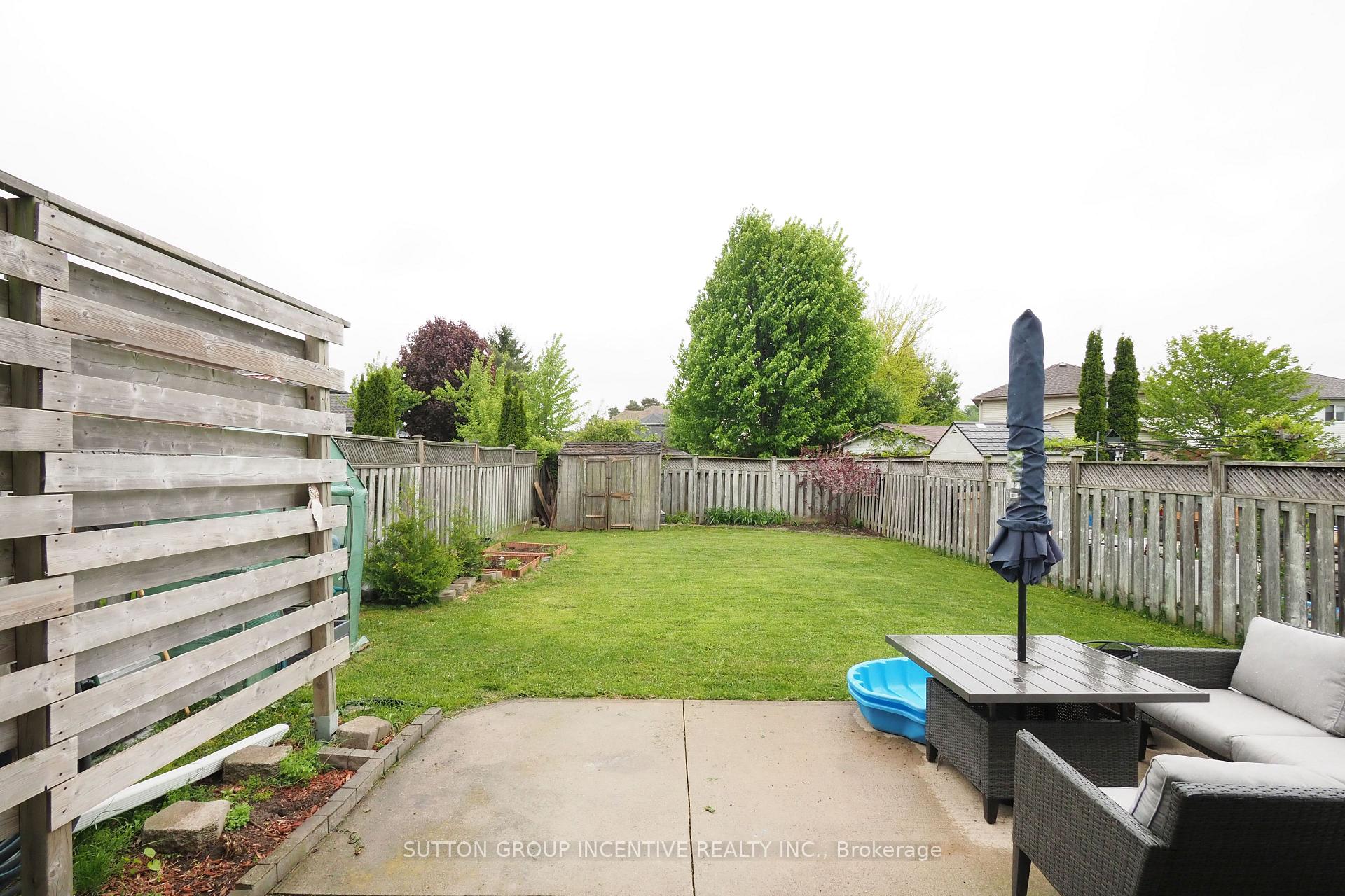 Photo 26 of 251 Grey Fox Drive, Kitchener — HOMEH