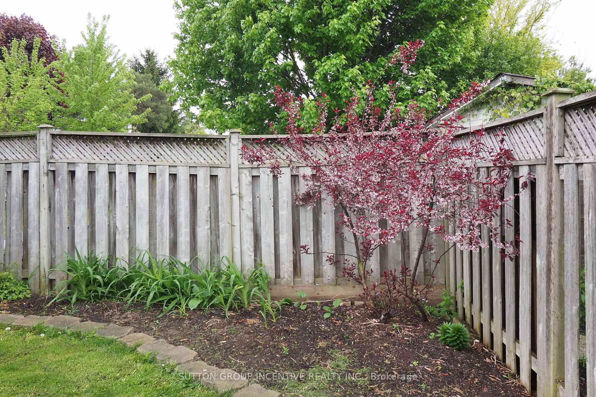 Photo 28 of 251 Grey Fox Drive, Kitchener — HOMEH