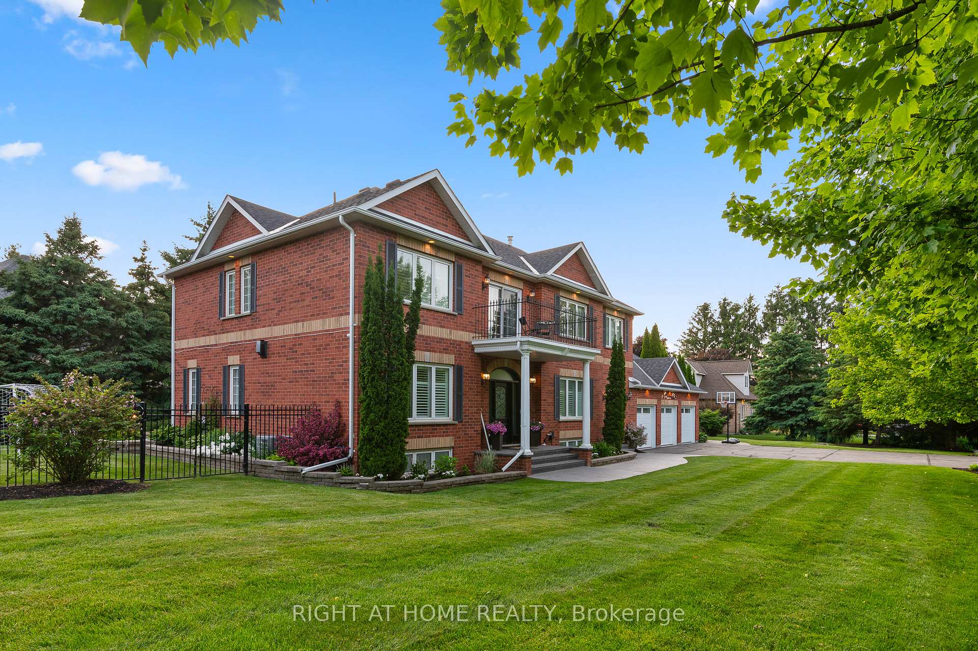 Photo 2 of 1 Pineview Road, Mono, Rural Mono — HOMEH