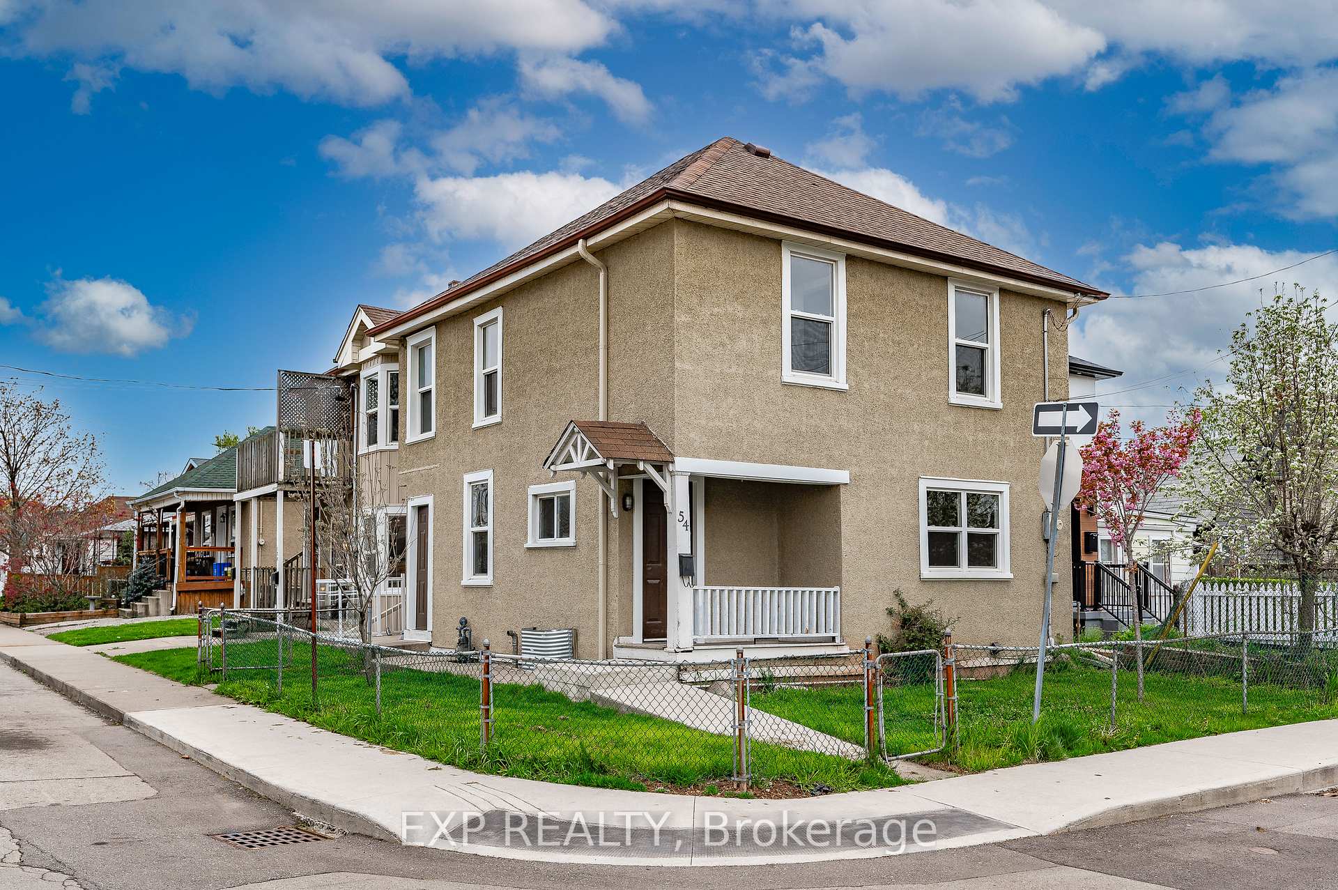 Photo 2 of Unit 1, 54 Frederick Avenue, Hamilton, Crown Point — HOMEH