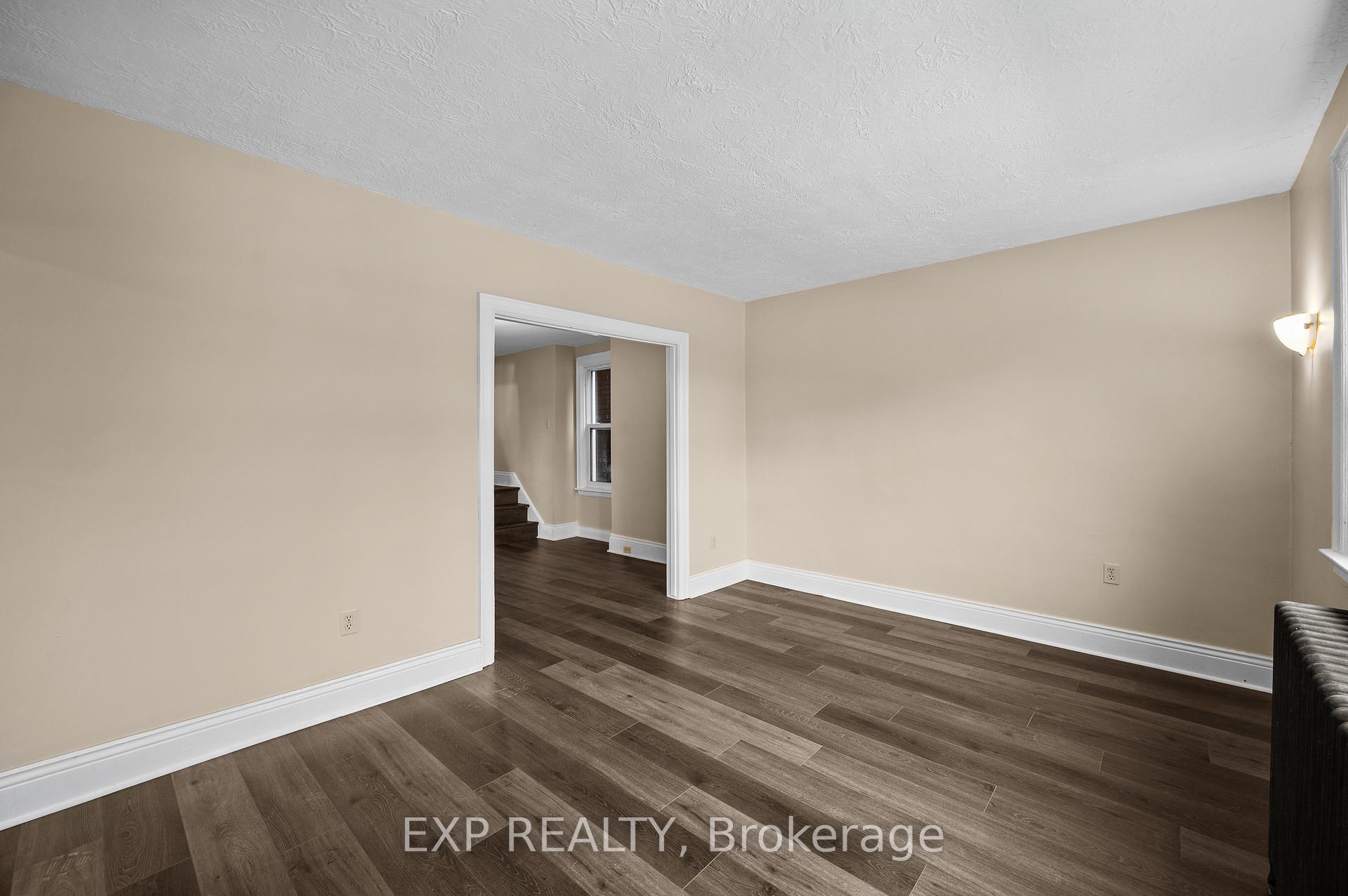 Photo 11 of Unit 1, 54 Frederick Avenue, Hamilton, Crown Point — HOMEH