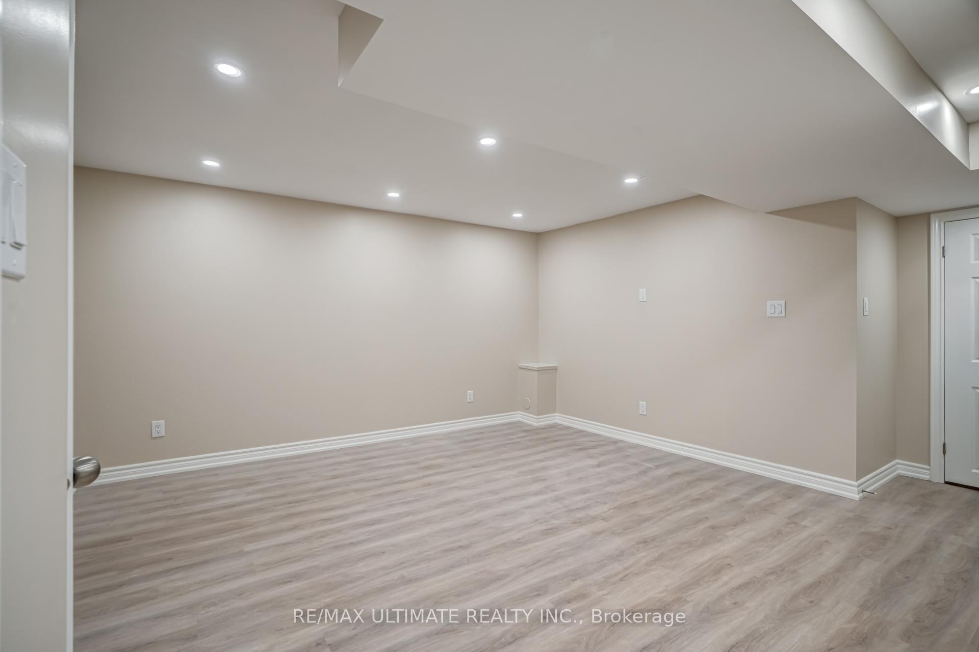 Photo 7 of 194 Roy Rainey Avenue, Markham, Wismer — HOMEH