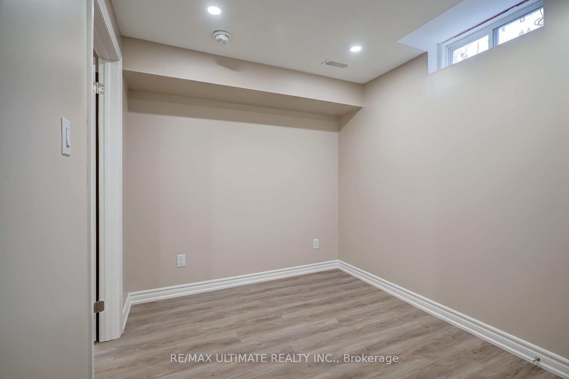 Photo 15 of 194 Roy Rainey Avenue, Markham, Wismer — HOMEH