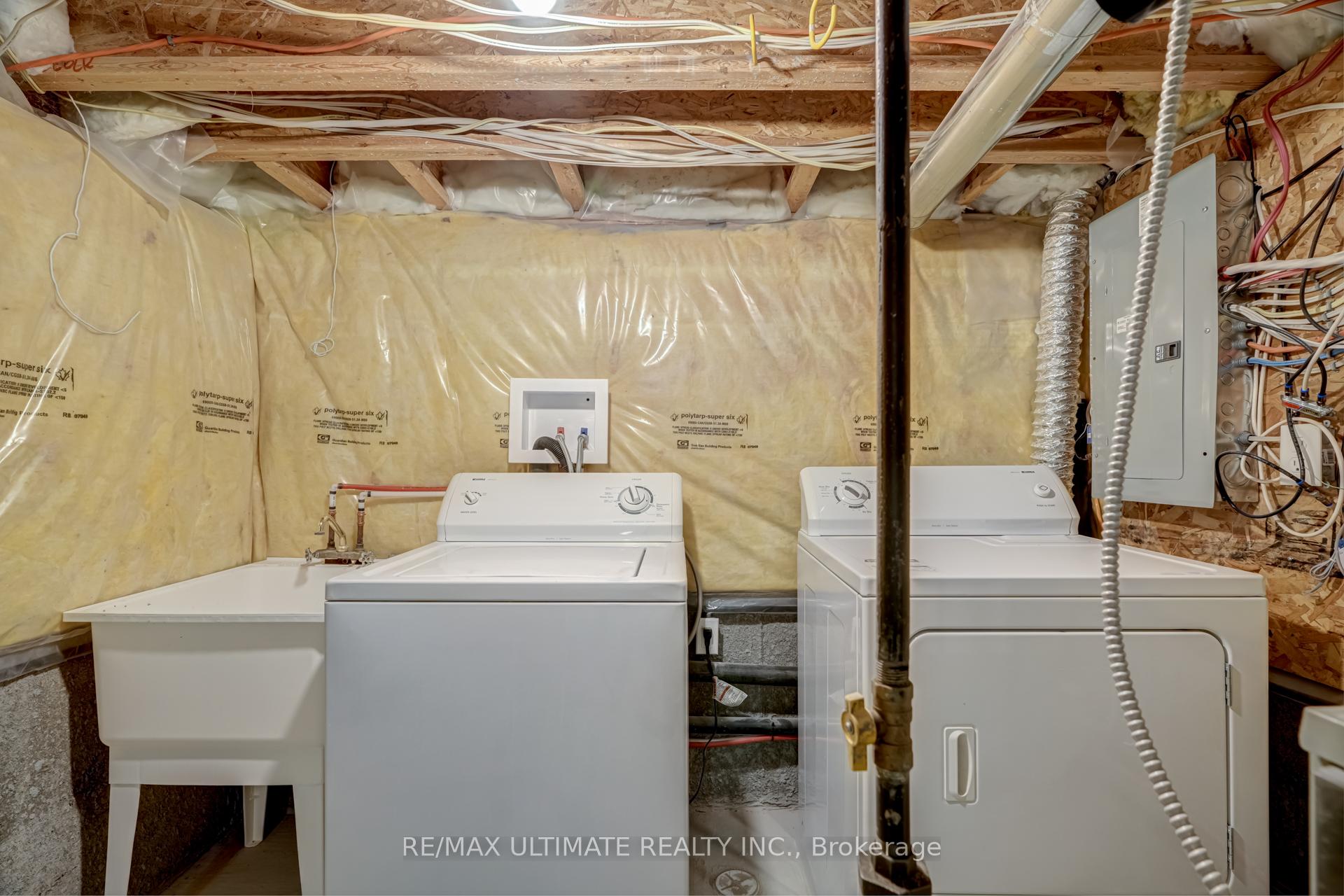 Photo 21 of 194 Roy Rainey Avenue, Markham, Wismer — HOMEH