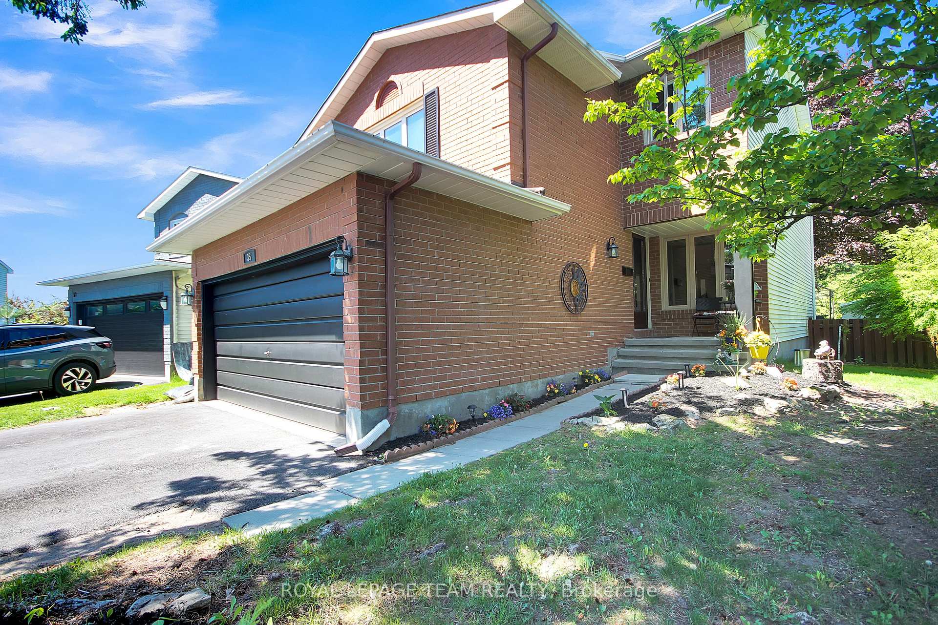 Photo 2 of 35 Longden Place, Ottawa, Kanata - Bridlewood — HOMEH