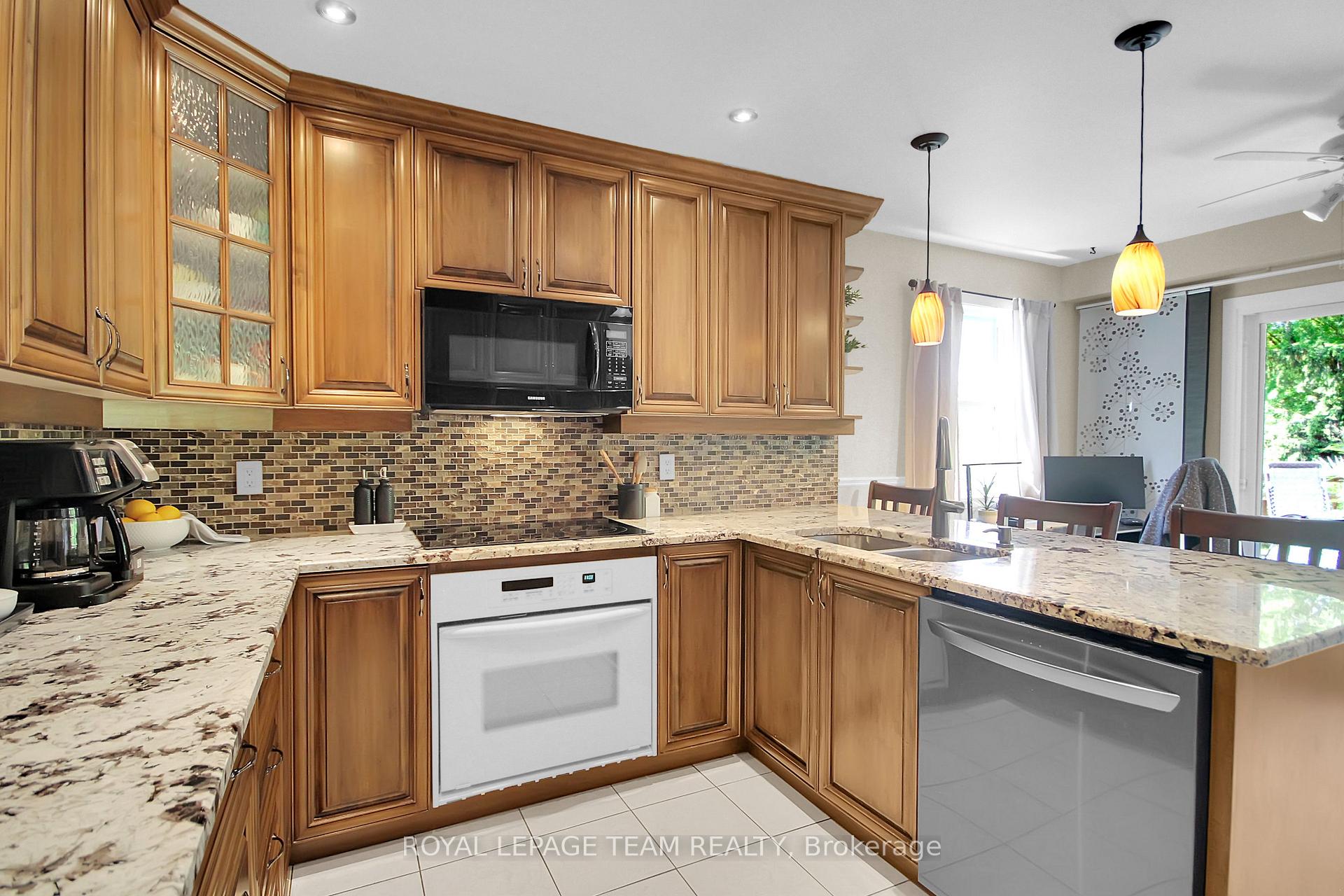 Photo 14 of 35 Longden Place, Ottawa, Kanata - Bridlewood — HOMEH