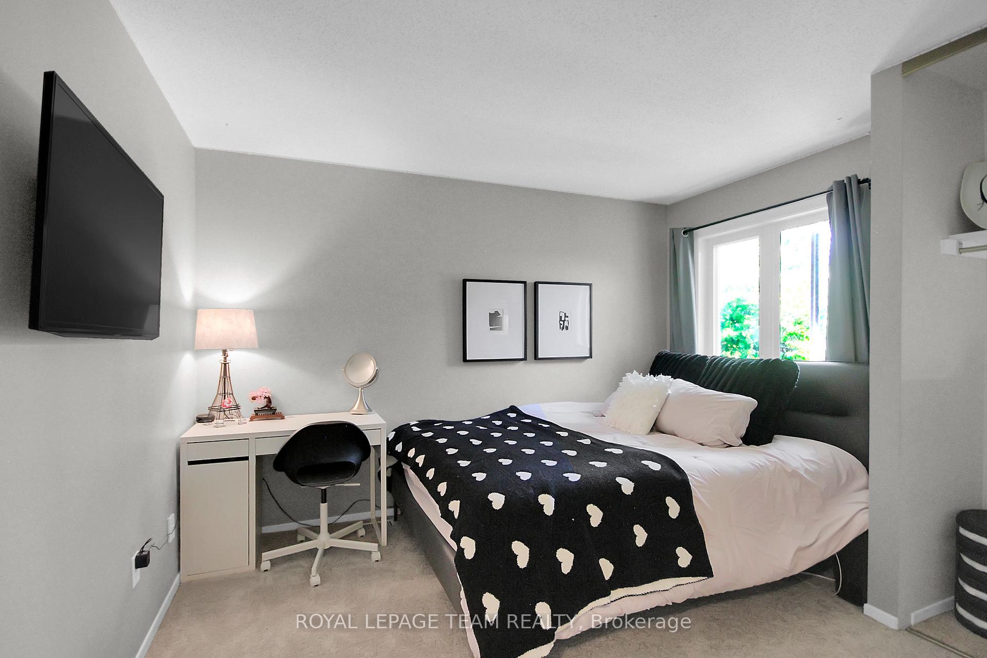 Photo 31 of 35 Longden Place, Ottawa, Kanata - Bridlewood — HOMEH
