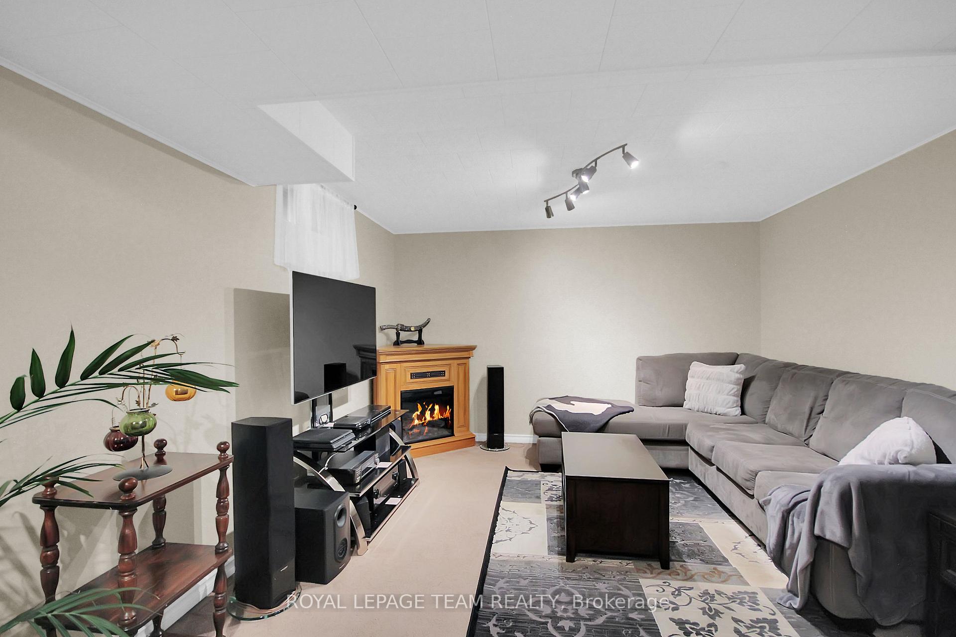 Photo 34 of 35 Longden Place, Ottawa, Kanata - Bridlewood — HOMEH