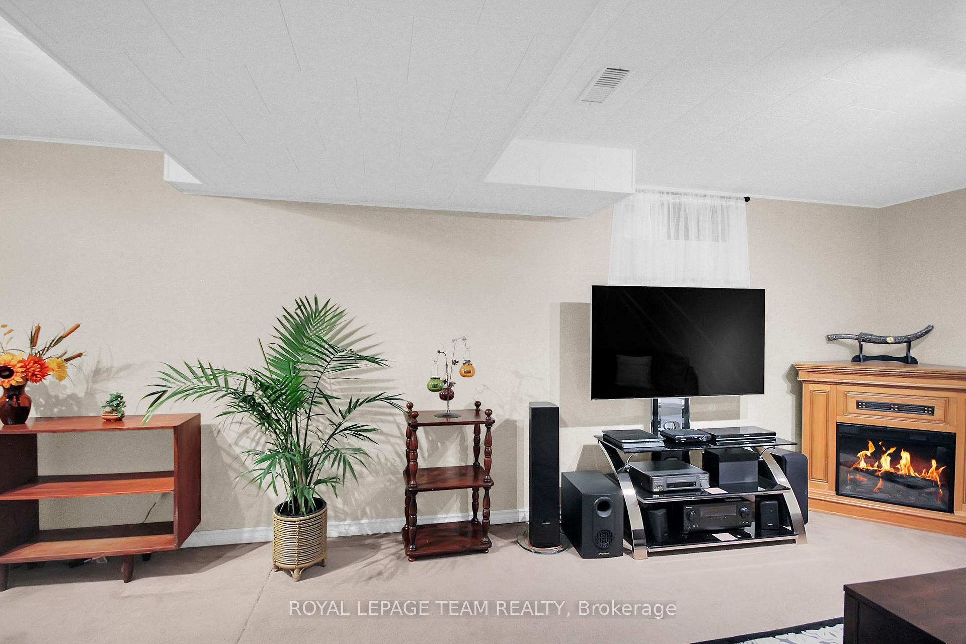 Photo 35 of 35 Longden Place, Ottawa, Kanata - Bridlewood — HOMEH