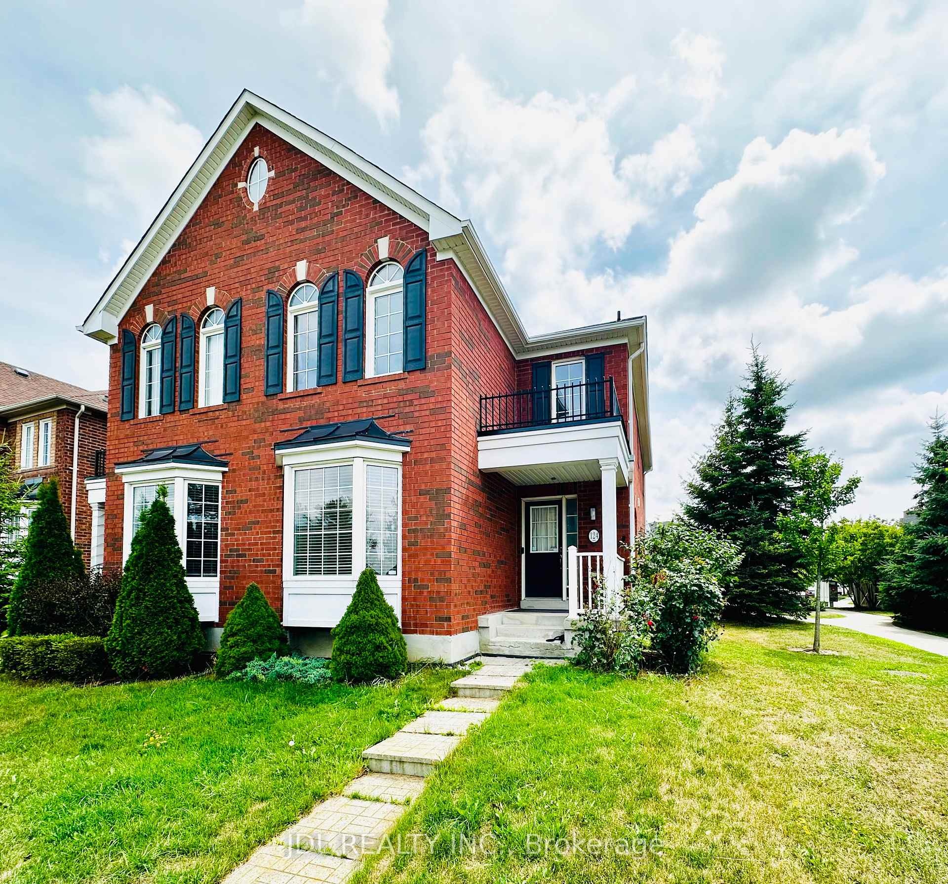 Photo 1 of 124 Gas Lamp Lane, Markham, Cornell — HOMEH
