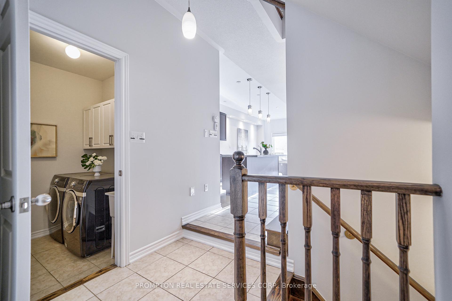 Photo 6 of 26 Memon Place, Markham, Wismer — HOMEH