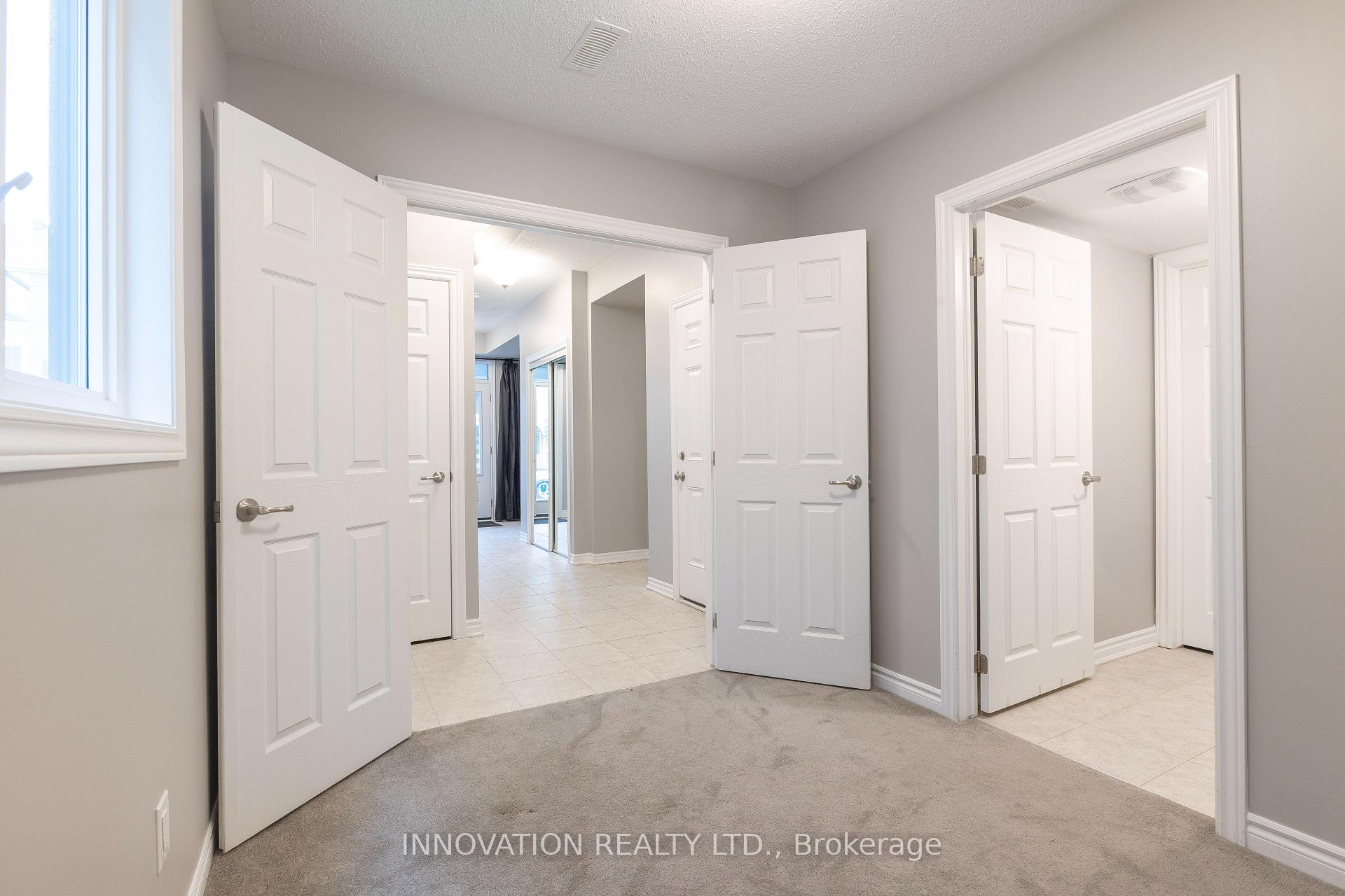 Photo 7 of 29 Caspian Row, Ottawa, Kanata - Emerald Meadows/Trailwest — HOMEH