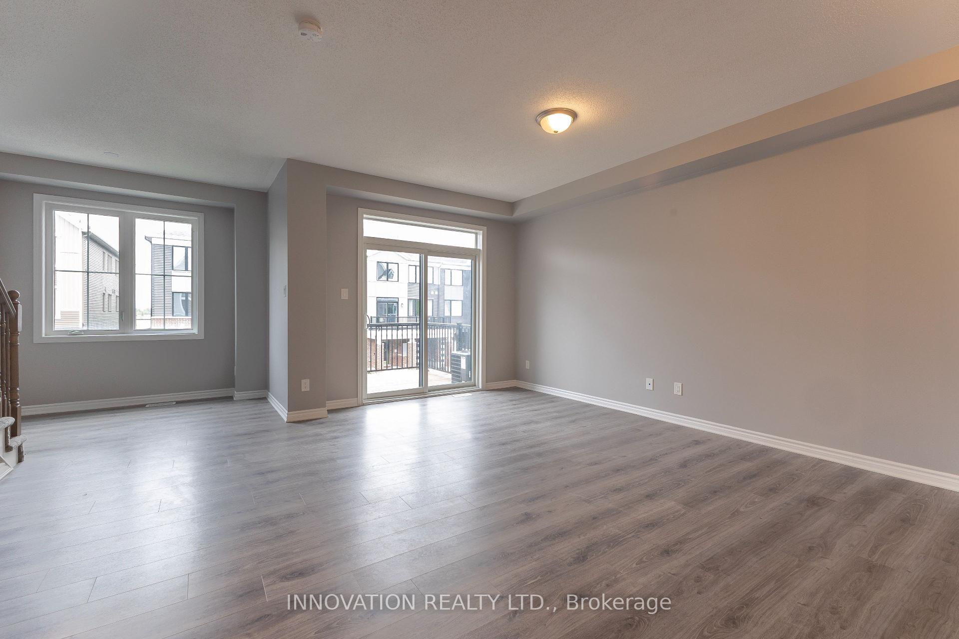 Photo 9 of 29 Caspian Row, Ottawa, Kanata - Emerald Meadows/Trailwest — HOMEH