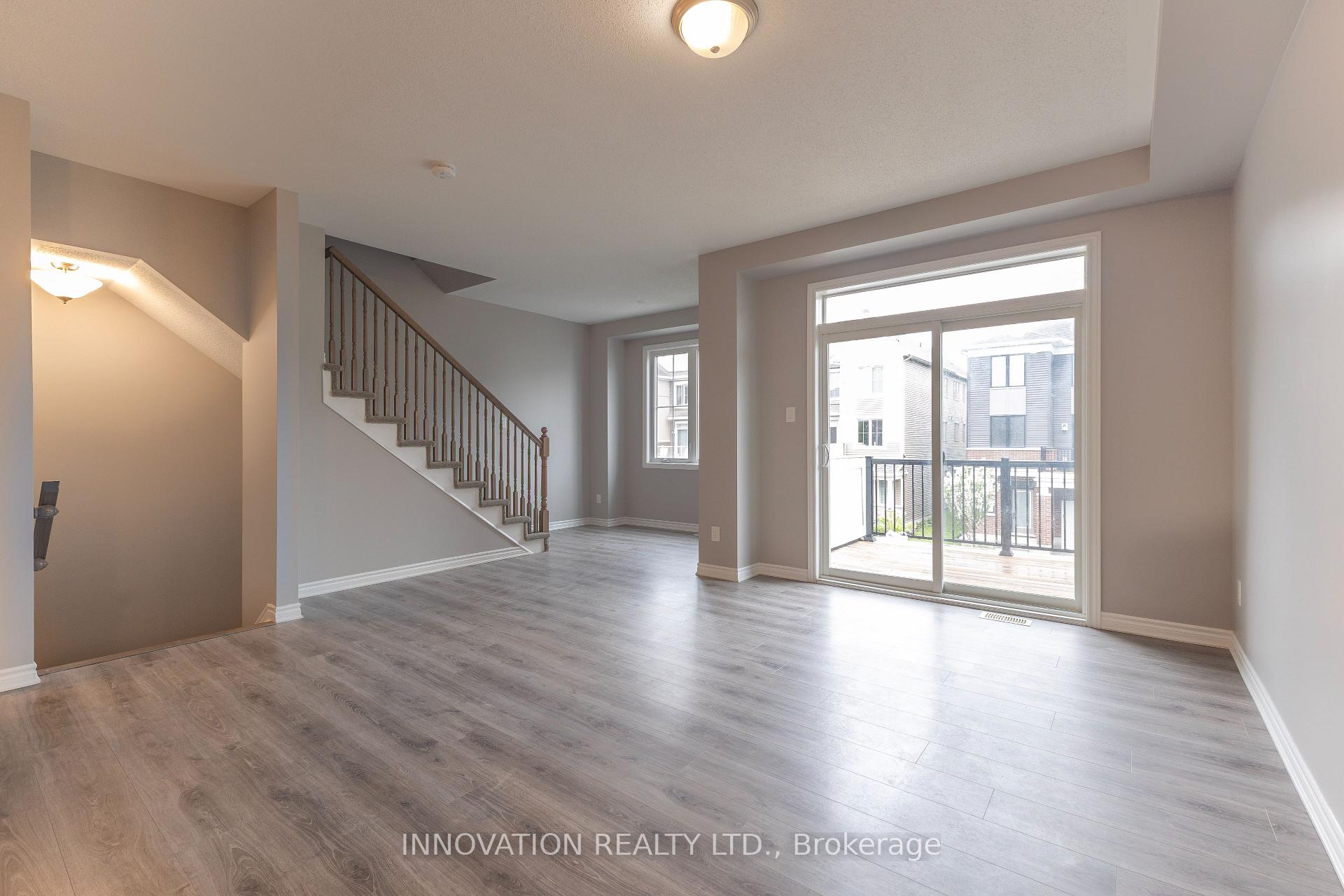 Photo 10 of 29 Caspian Row, Ottawa, Kanata - Emerald Meadows/Trailwest — HOMEH