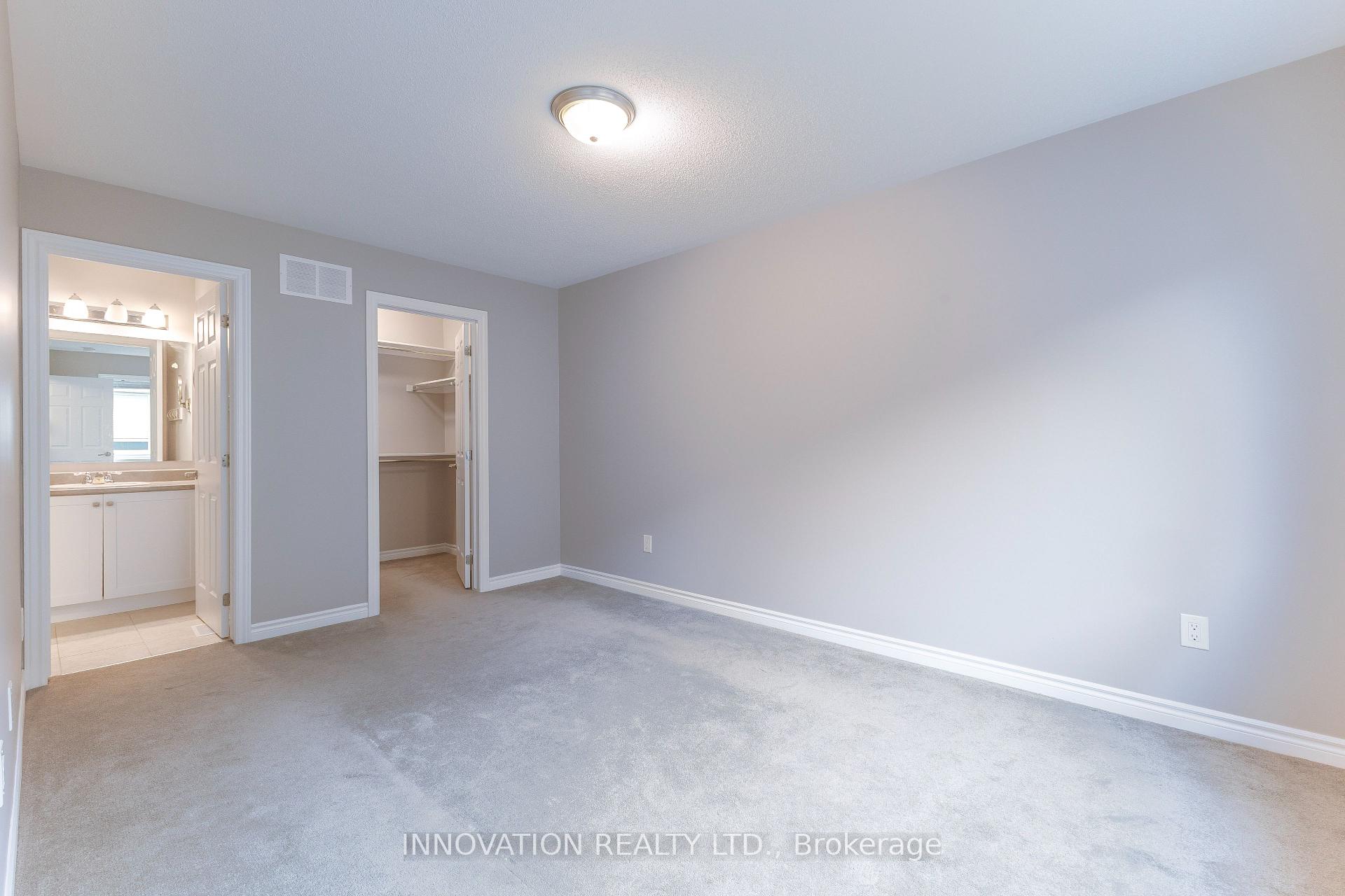 Photo 21 of 29 Caspian Row, Ottawa, Kanata - Emerald Meadows/Trailwest — HOMEH