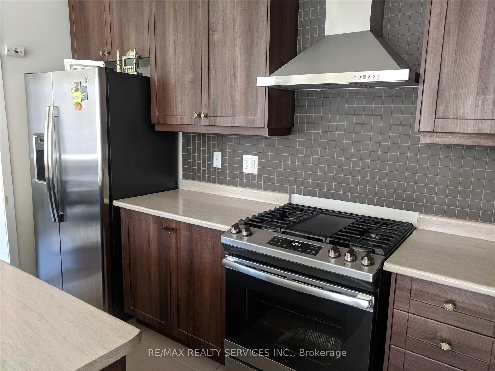 Photo 6 of 37 Prestwick Street, Hamilton, Stoney Creek Mountain — HOMEH