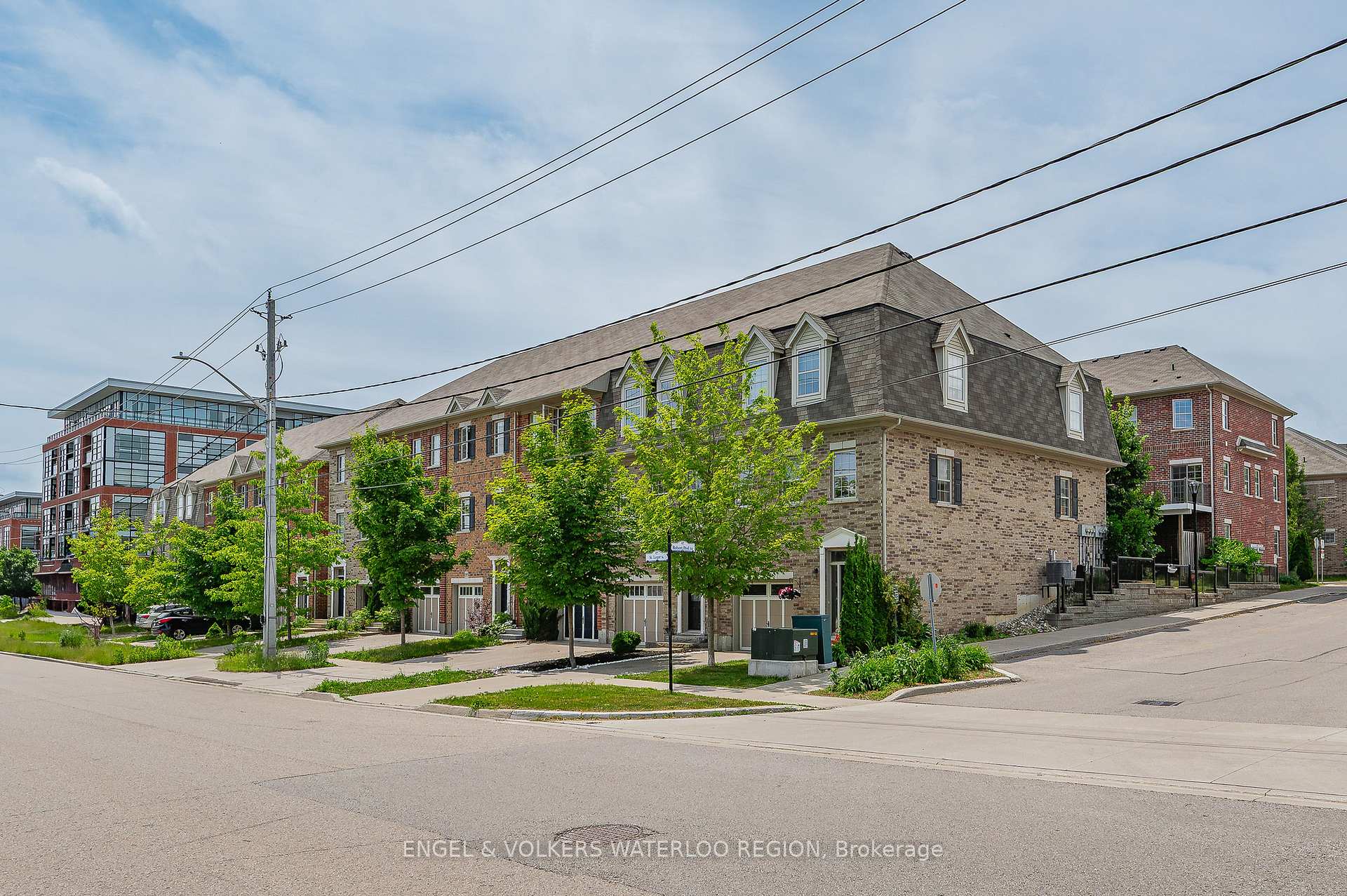 Front of 199 St Leger Street