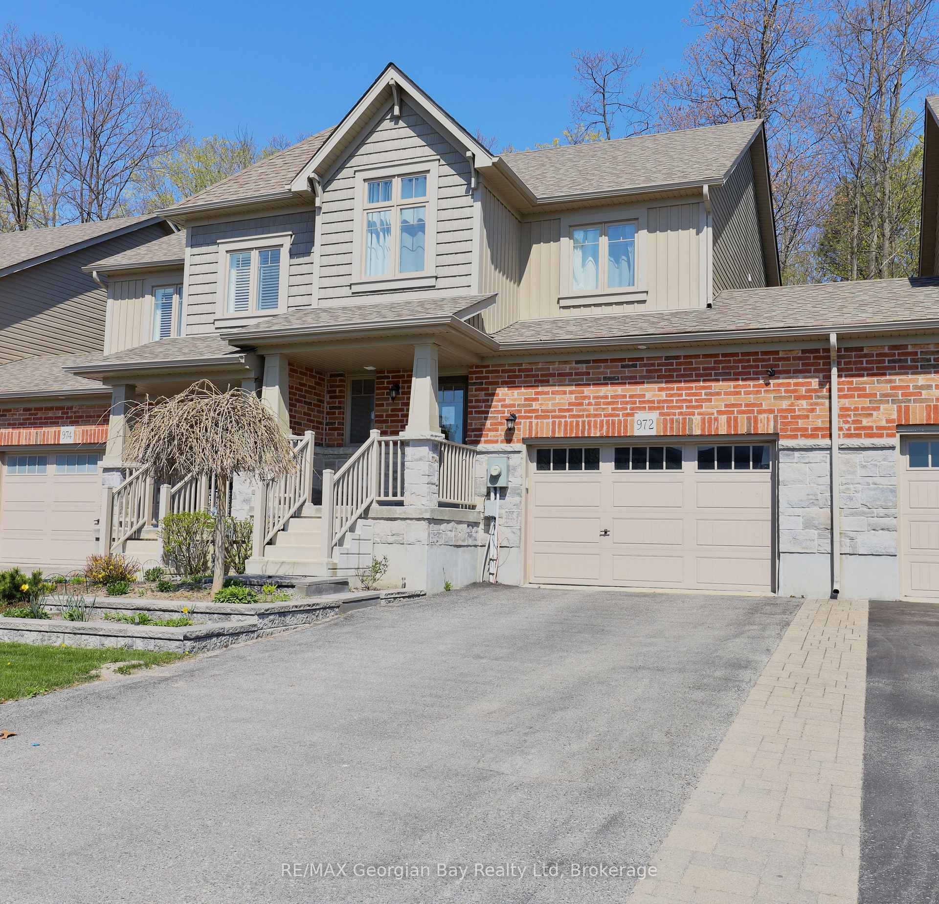 Photo 2 of 972 Cook Drive, Midland — HOMEH