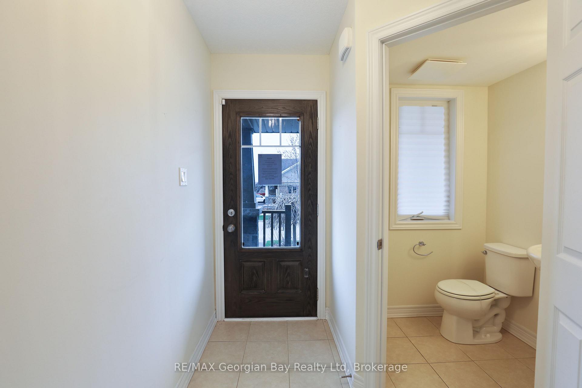 Photo 6 of 972 Cook Drive, Midland — HOMEH
