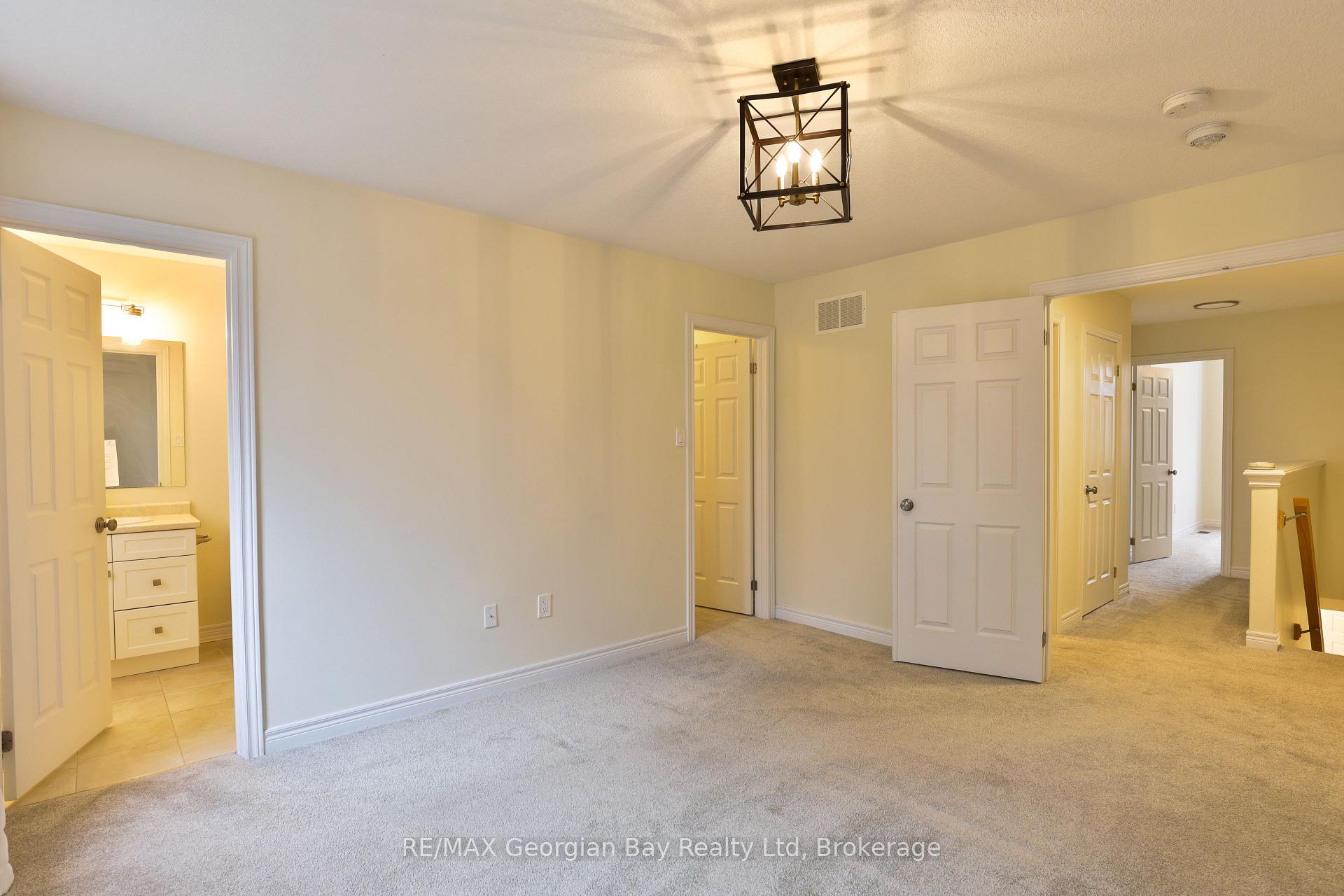 Photo 16 of 972 Cook Drive, Midland — HOMEH