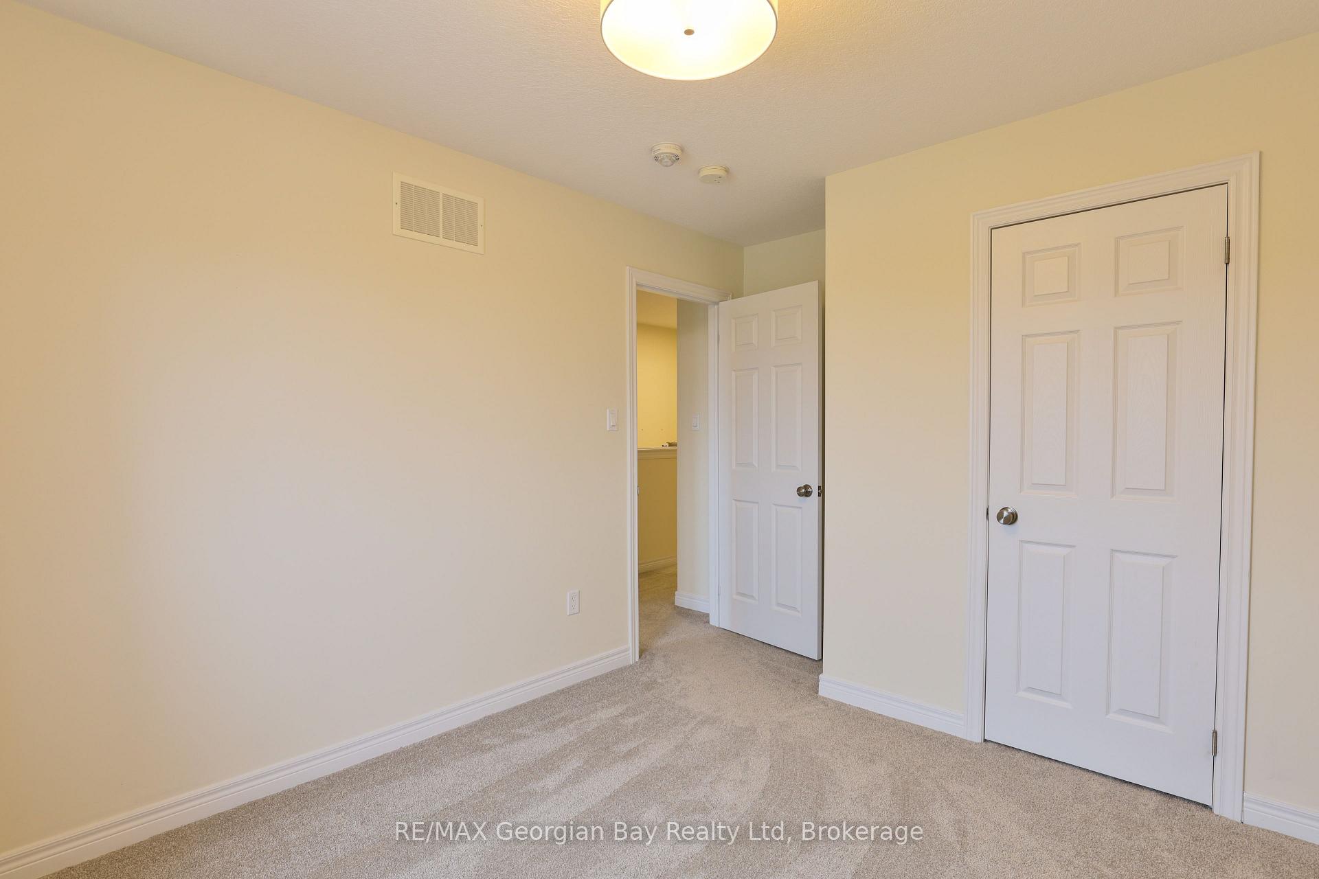 Photo 20 of 972 Cook Drive, Midland — HOMEH