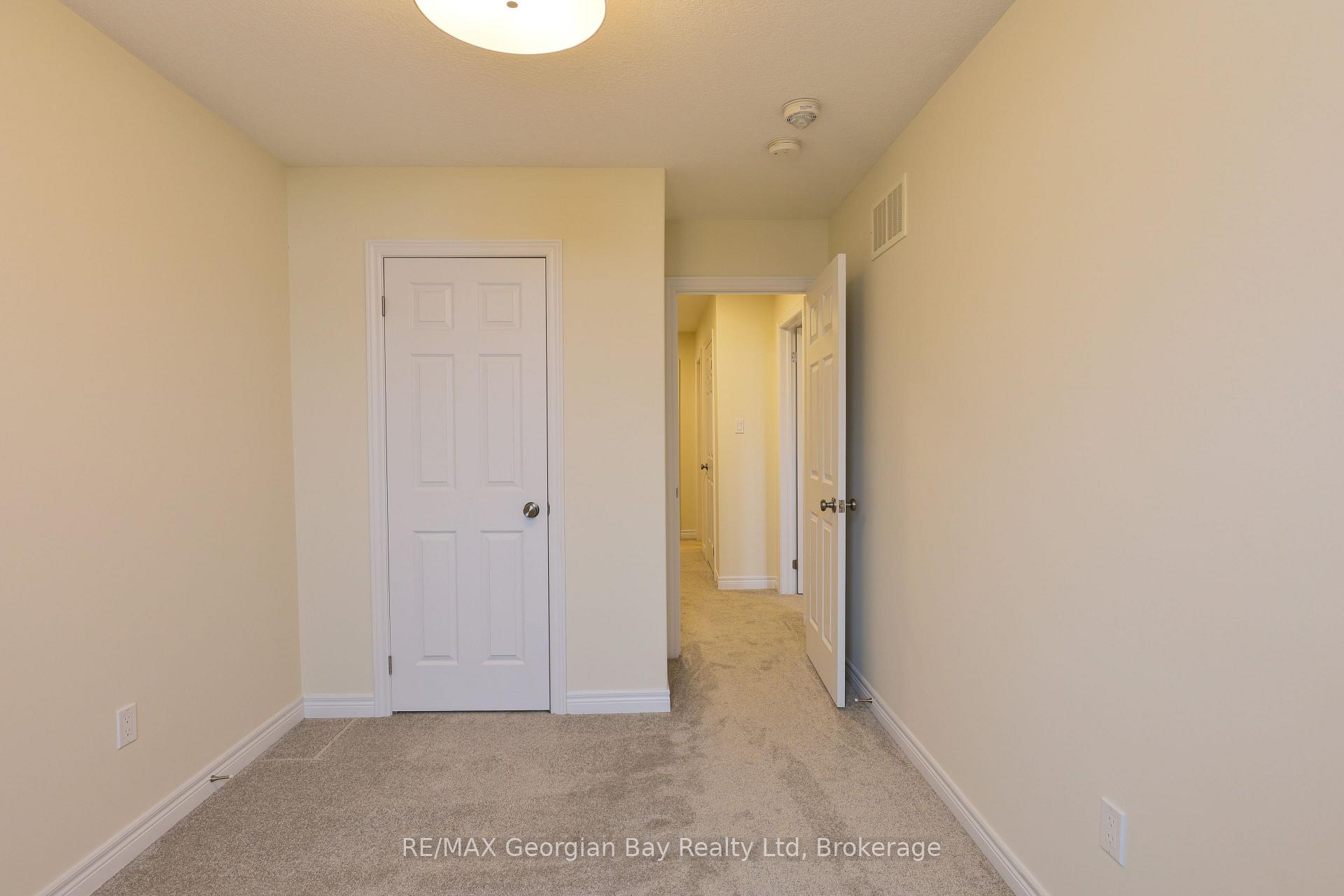 Photo 22 of 972 Cook Drive, Midland — HOMEH
