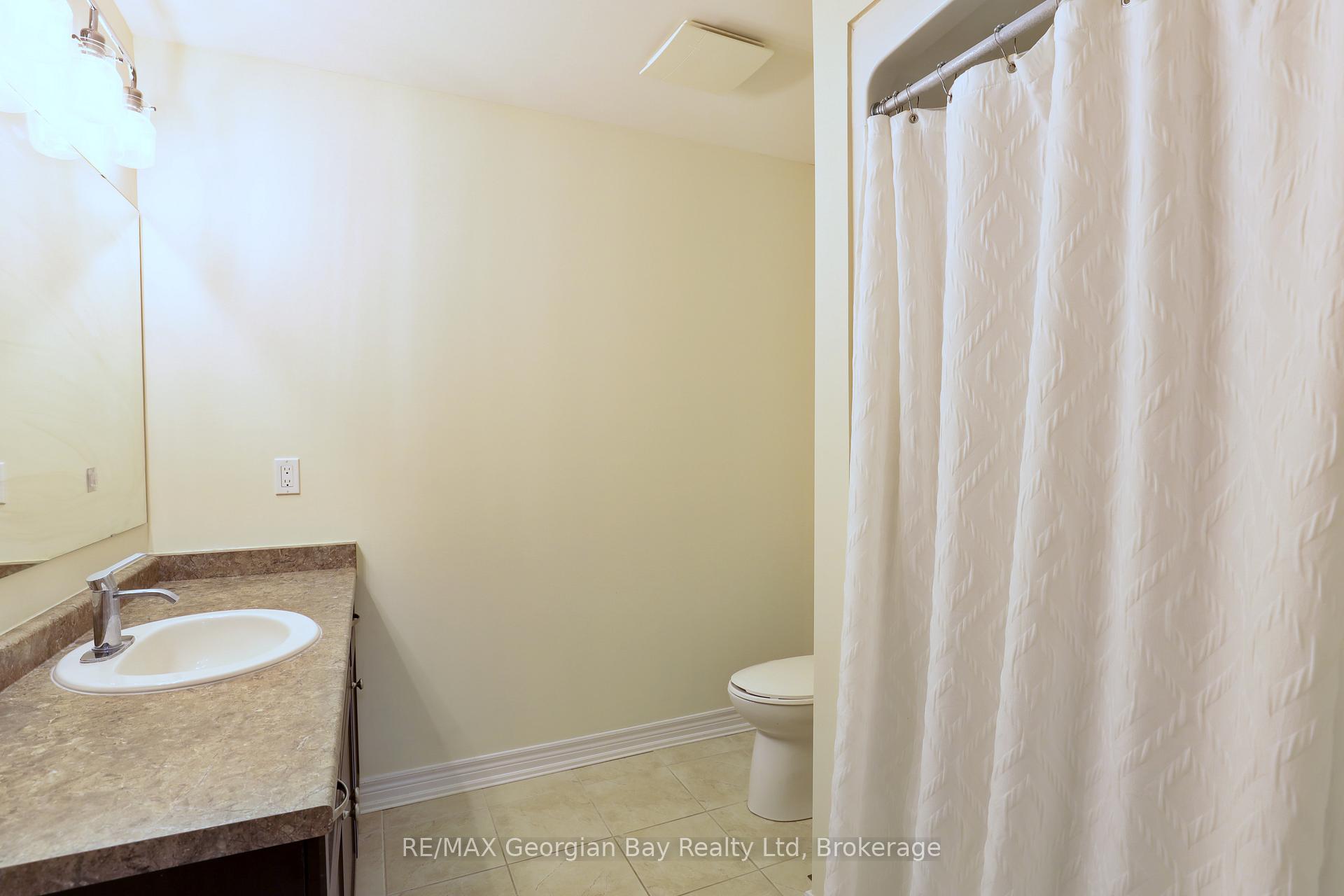 Photo 23 of 972 Cook Drive, Midland — HOMEH
