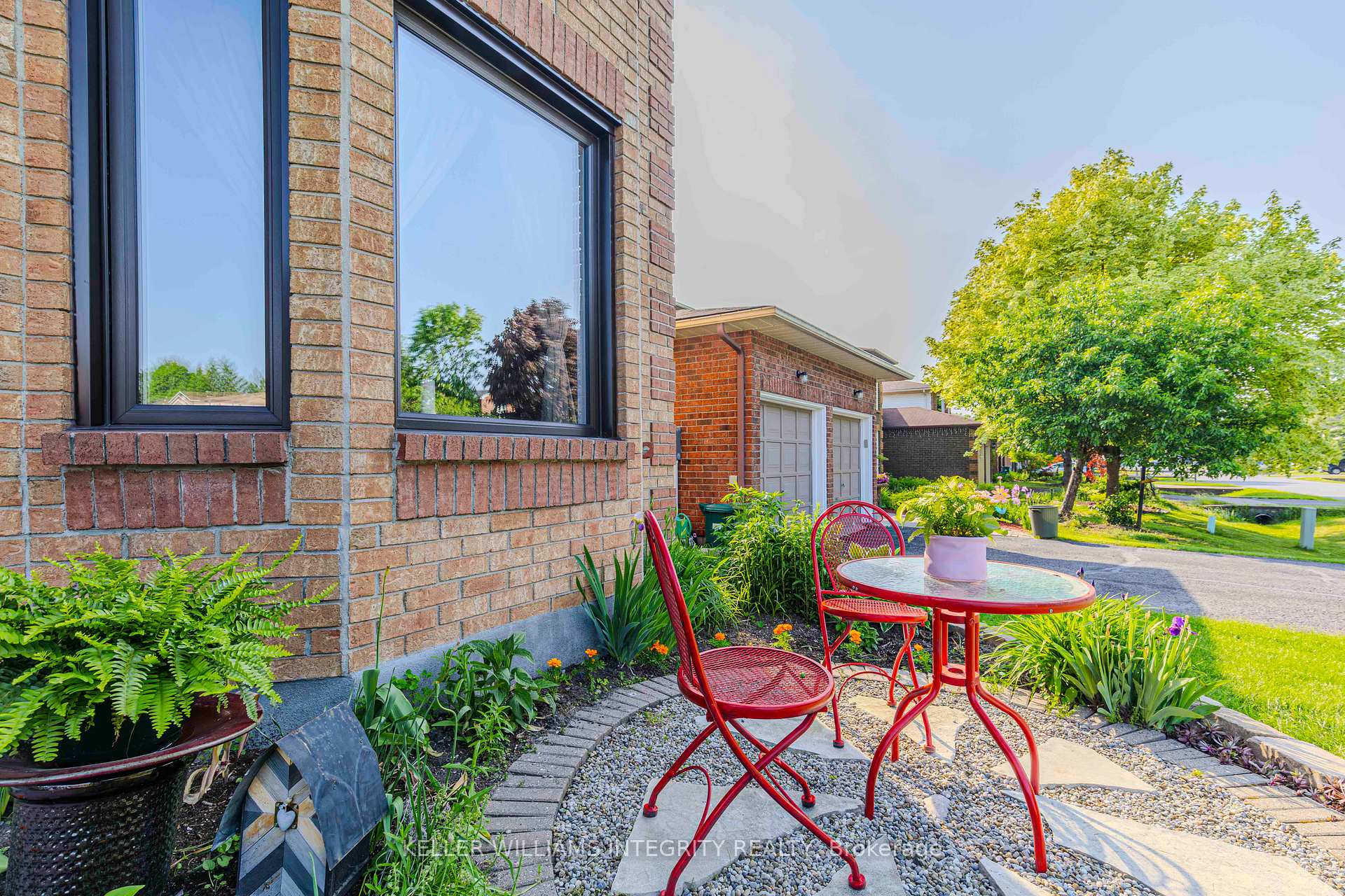 Photo 5 of 67 Vanstone Drive, Ottawa, Kanata - Katimavik — HOMEH