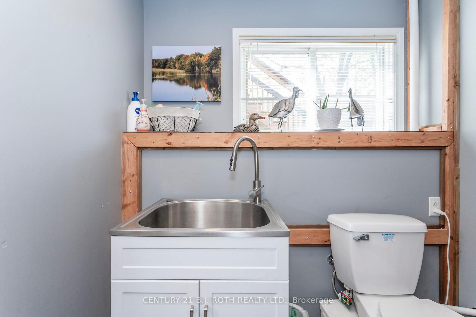 Photo 39 of 628 Wayne Crescent, Midland — HOMEH