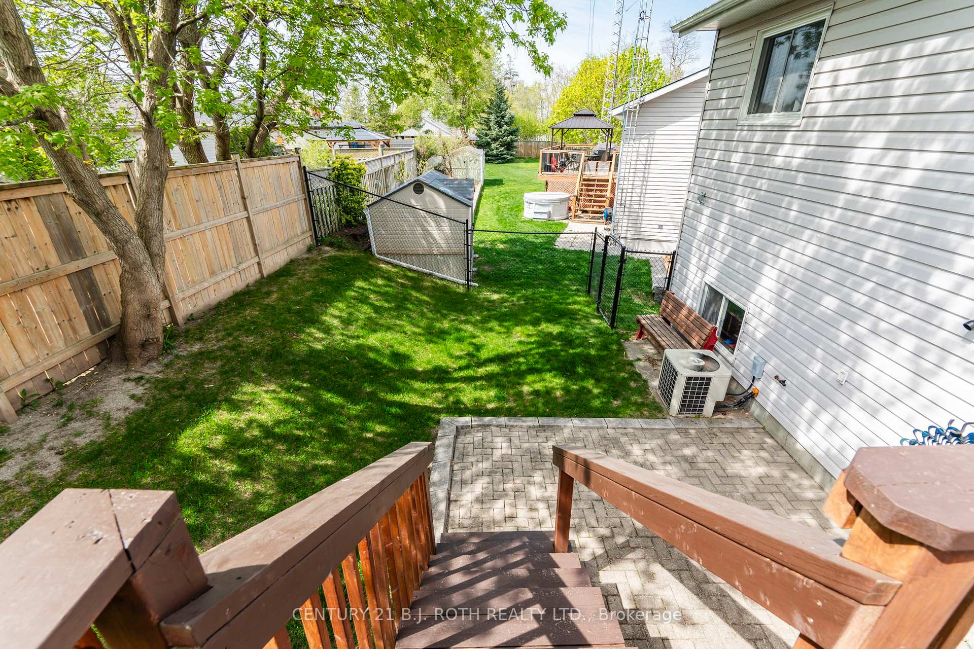 Photo 44 of 628 Wayne Crescent, Midland — HOMEH