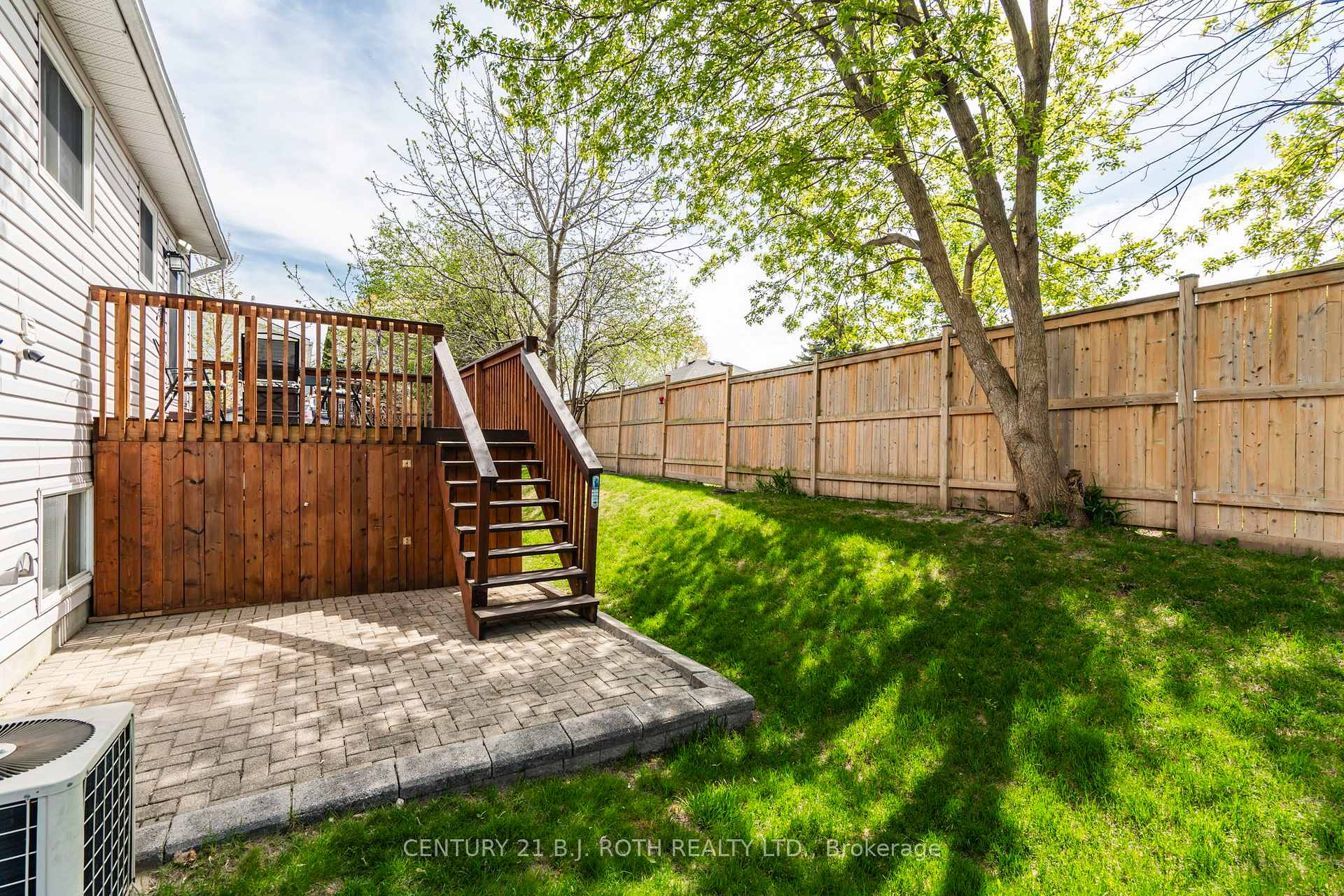 Photo 46 of 628 Wayne Crescent, Midland — HOMEH