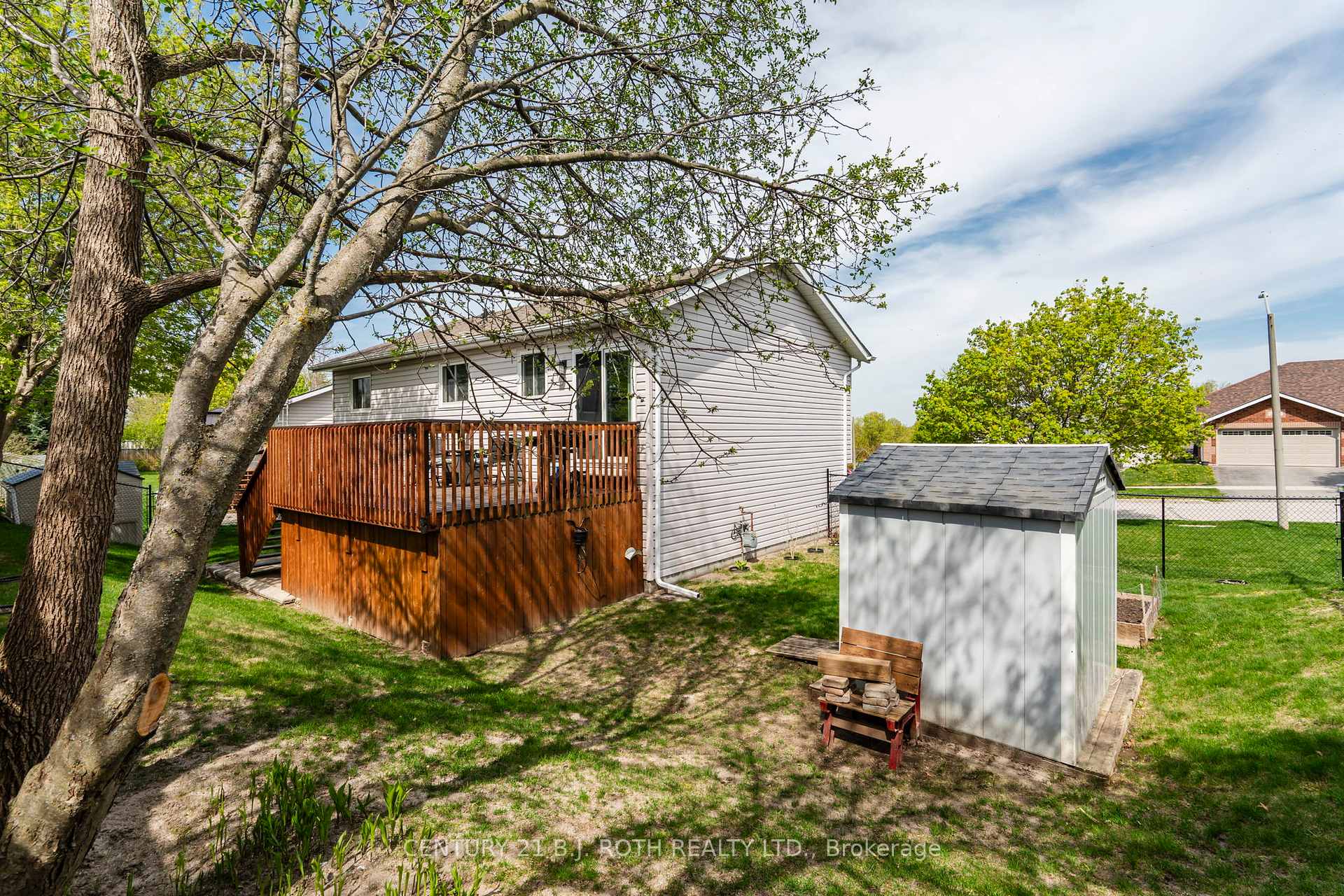 Photo 49 of 628 Wayne Crescent, Midland — HOMEH