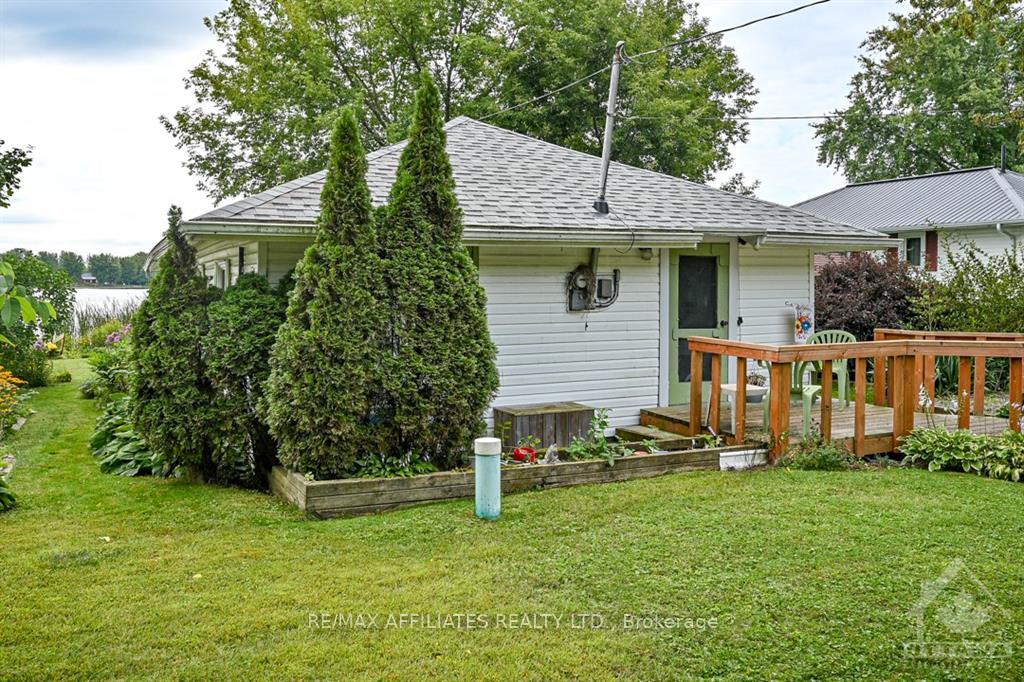 Front of 147 Beek Road