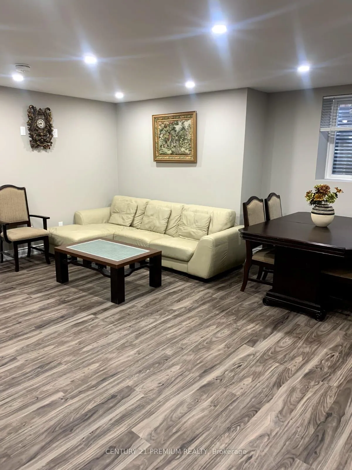 Photo 2 of Unit Bsmt 1A, 265 Chilver Heights, Milton, Ford — HOMEH