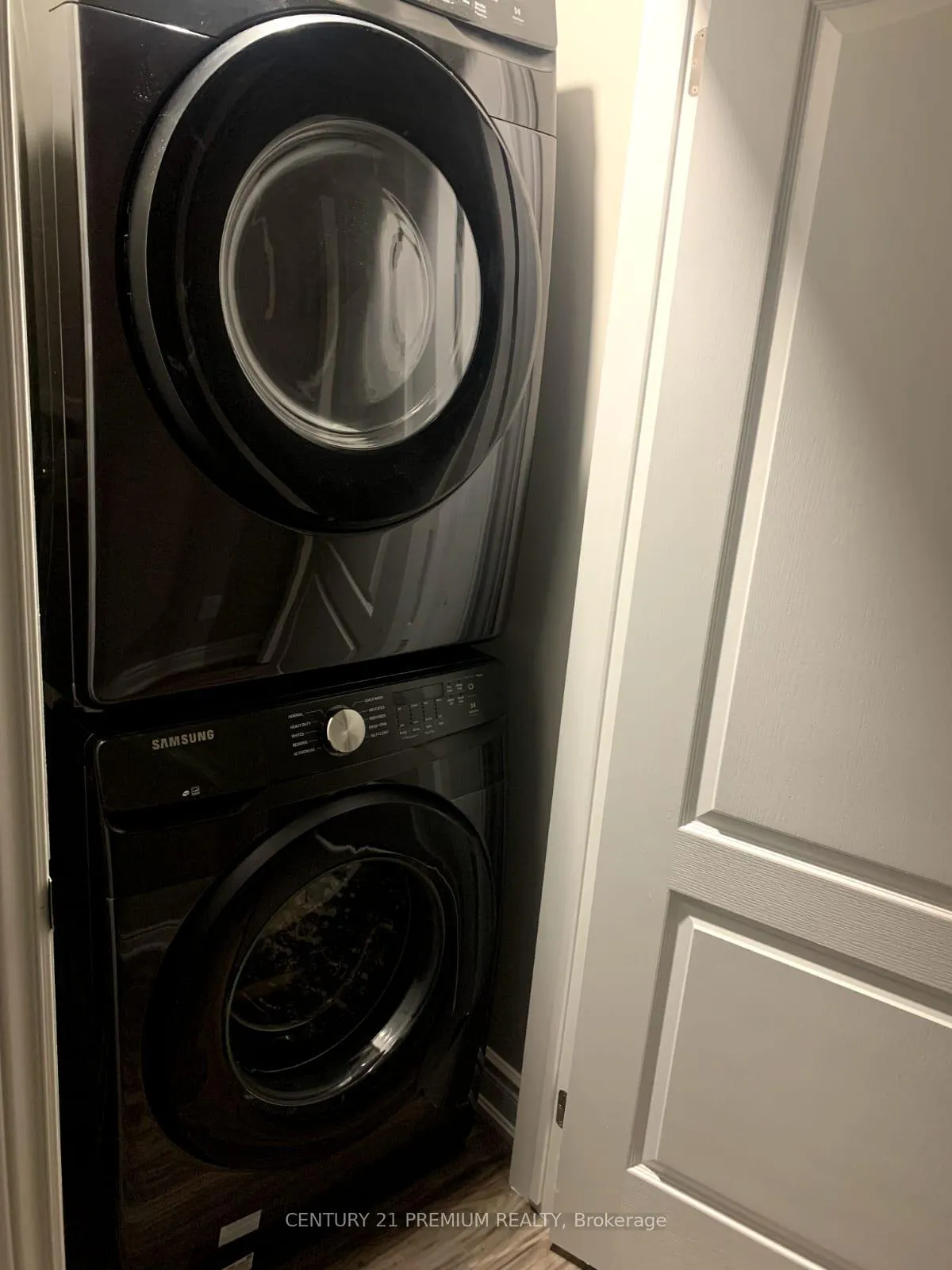 Photo 16 of Unit Bsmt 1A, 265 Chilver Heights, Milton, Ford — HOMEH