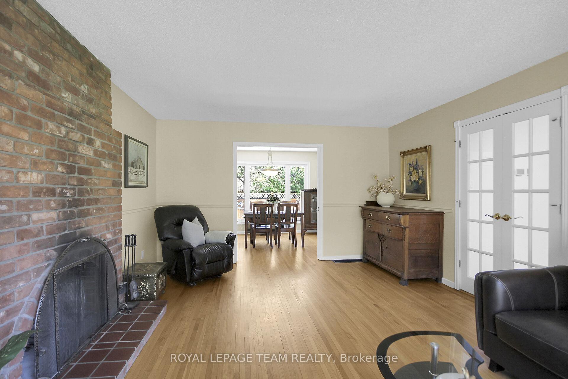 Photo 7 of 27 Sandwell Crescent, Ottawa, Kanata - Beaverbrook — HOMEH