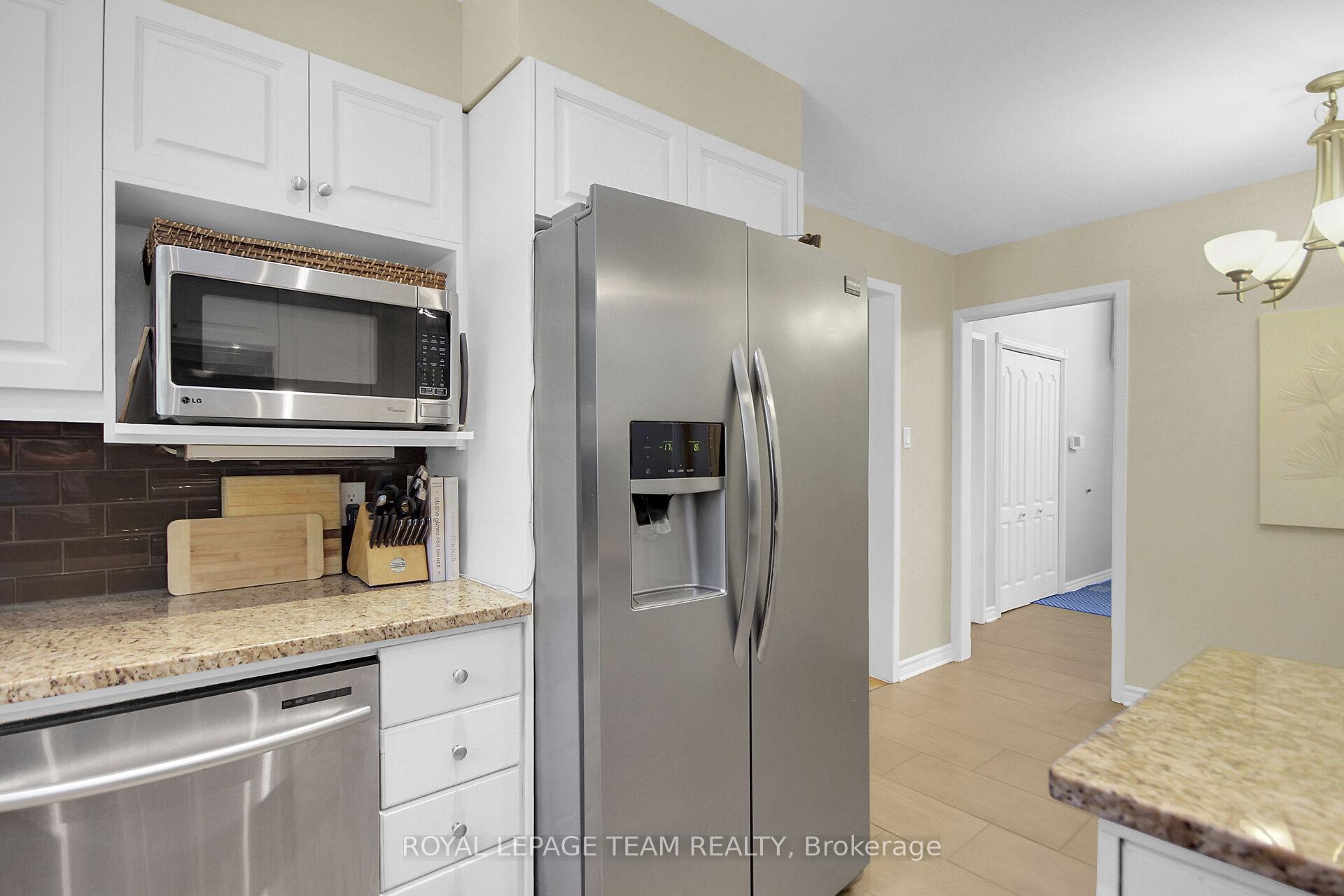 Photo 19 of 27 Sandwell Crescent, Ottawa, Kanata - Beaverbrook — HOMEH