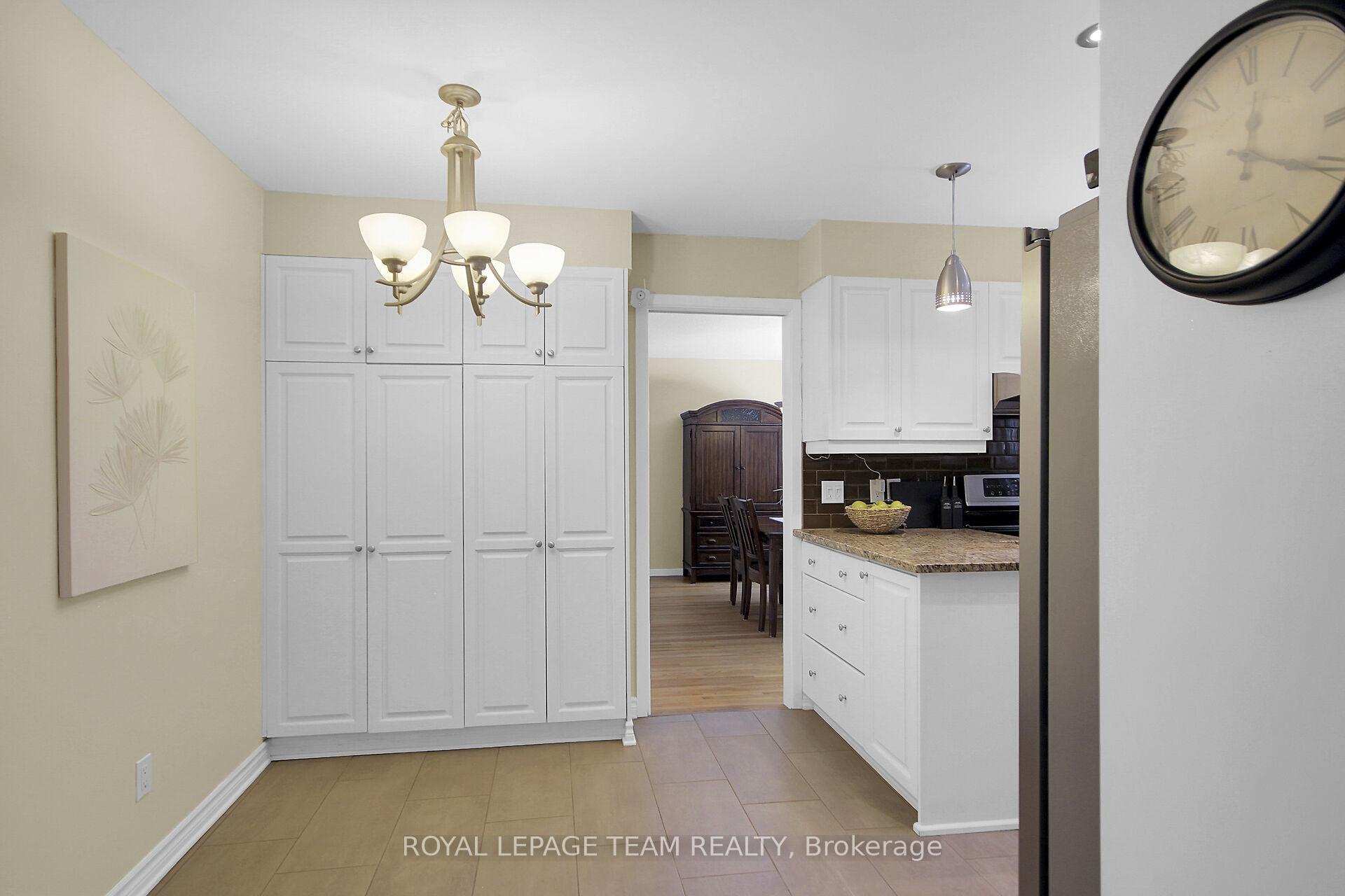 Photo 22 of 27 Sandwell Crescent, Ottawa, Kanata - Beaverbrook — HOMEH
