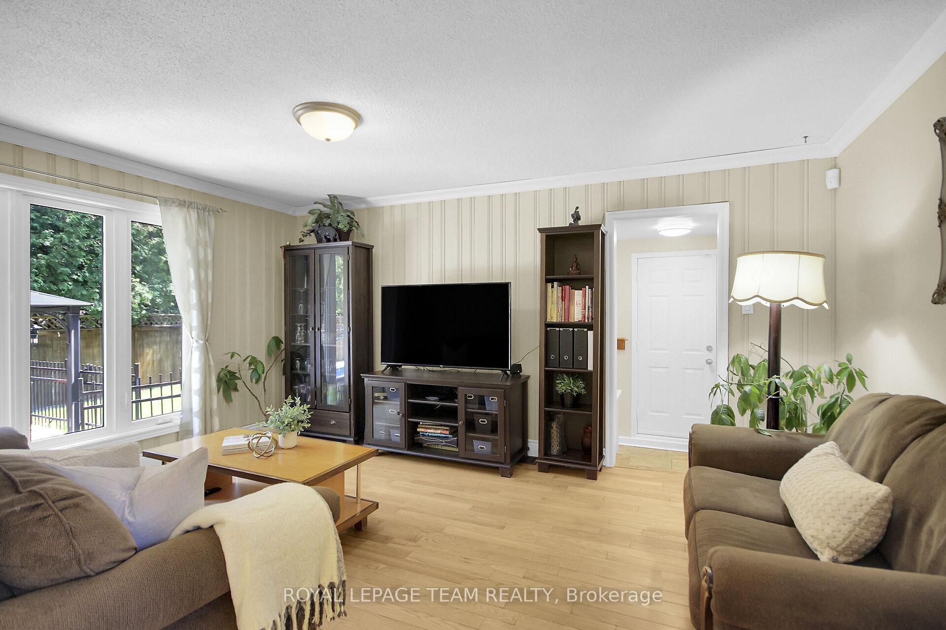 Photo 24 of 27 Sandwell Crescent, Ottawa, Kanata - Beaverbrook — HOMEH