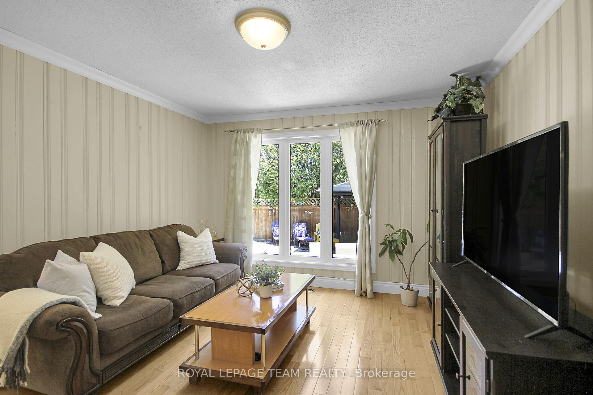 Photo 25 of 27 Sandwell Crescent, Ottawa, Kanata - Beaverbrook — HOMEH