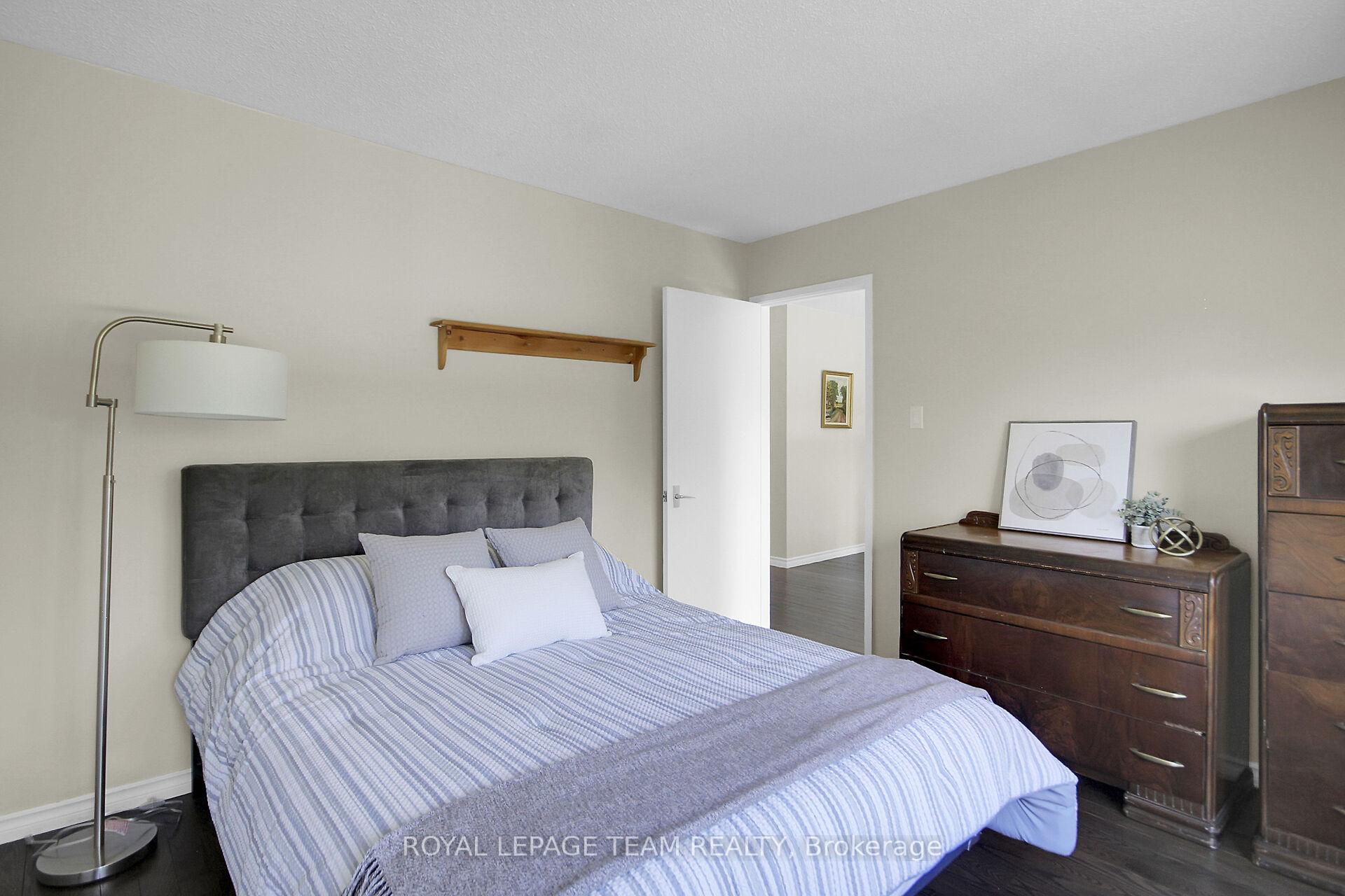 Photo 35 of 27 Sandwell Crescent, Ottawa, Kanata - Beaverbrook — HOMEH