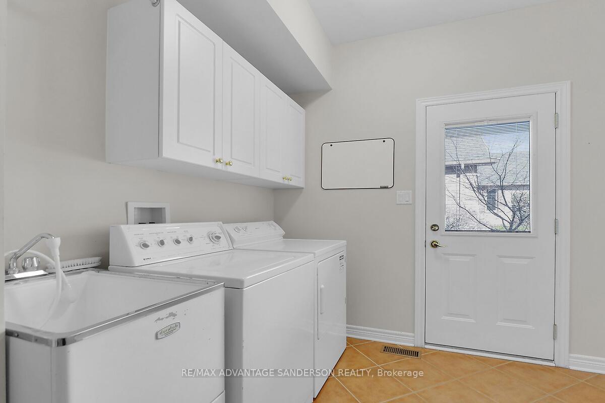 Photo 30 of 30 Birchcrest Drive, Middlesex Centre, Kilworth — HOMEH
