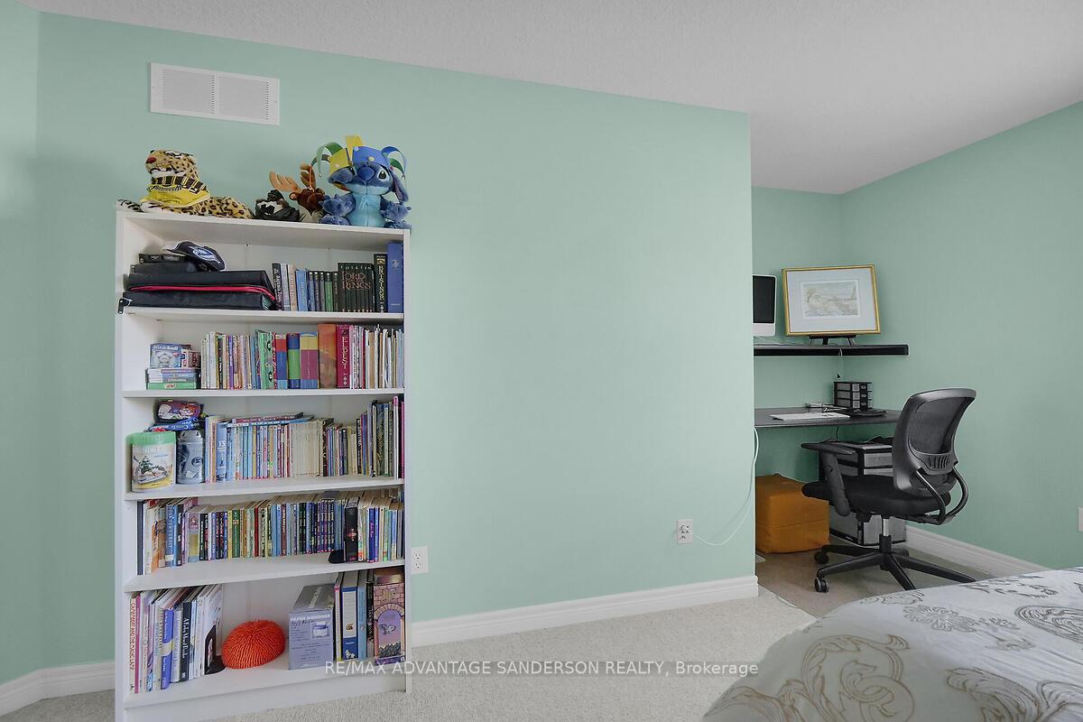 Photo 36 of 30 Birchcrest Drive, Middlesex Centre, Kilworth — HOMEH