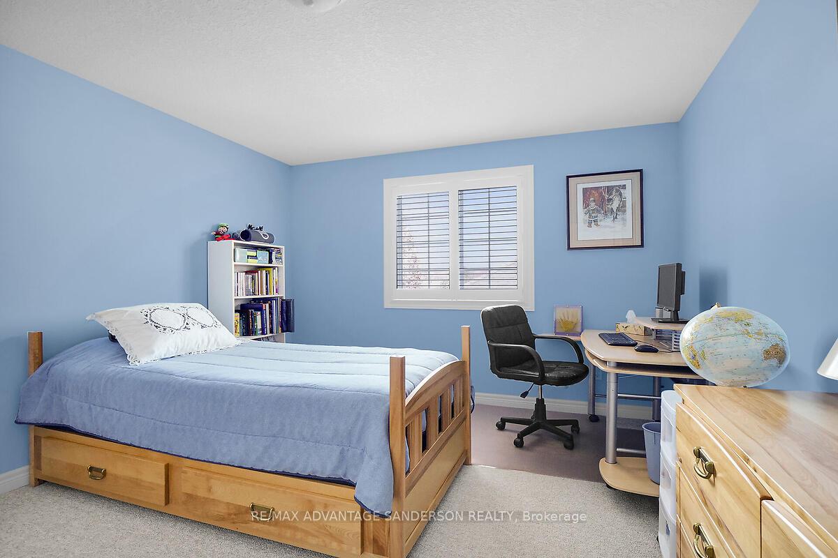 Photo 38 of 30 Birchcrest Drive, Middlesex Centre, Kilworth — HOMEH