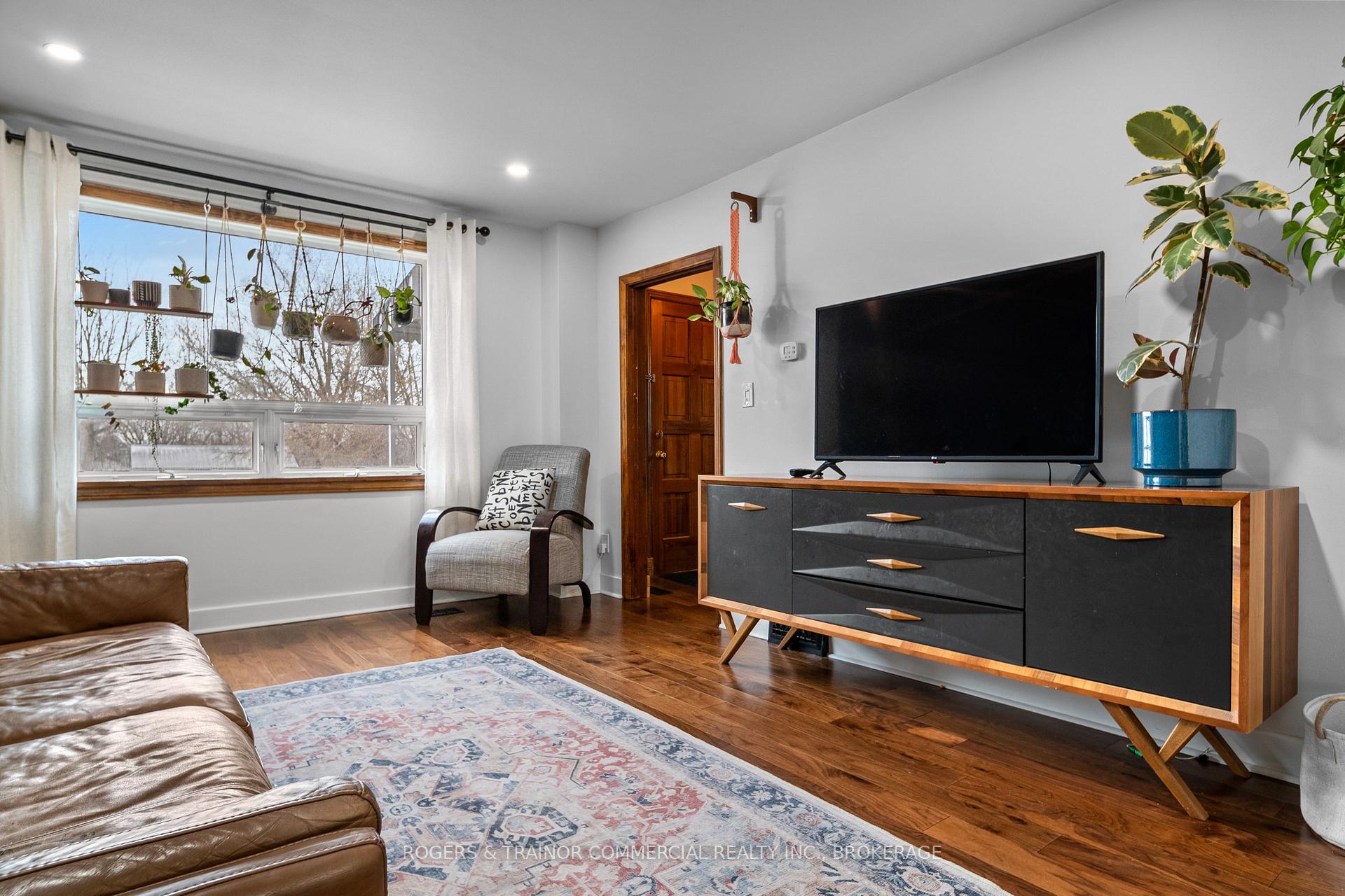 Photo 6 of 200 Patrick Street, Kingston, East of Sir John A. Blvd — HOMEH