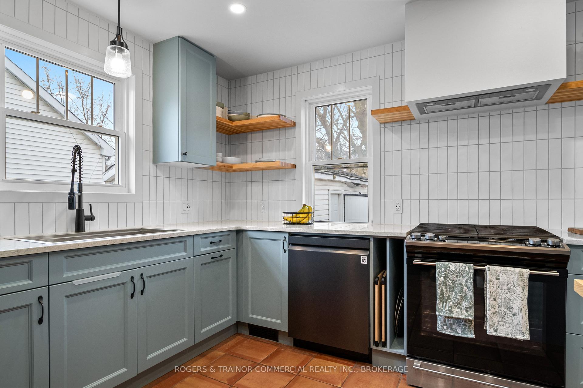 Photo 14 of 200 Patrick Street, Kingston, East of Sir John A. Blvd — HOMEH