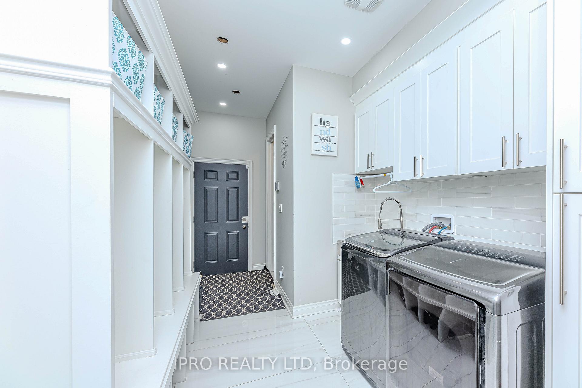 Photo 10 of 22 Stonegate Avenue, Mono, Rural Mono — HOMEH