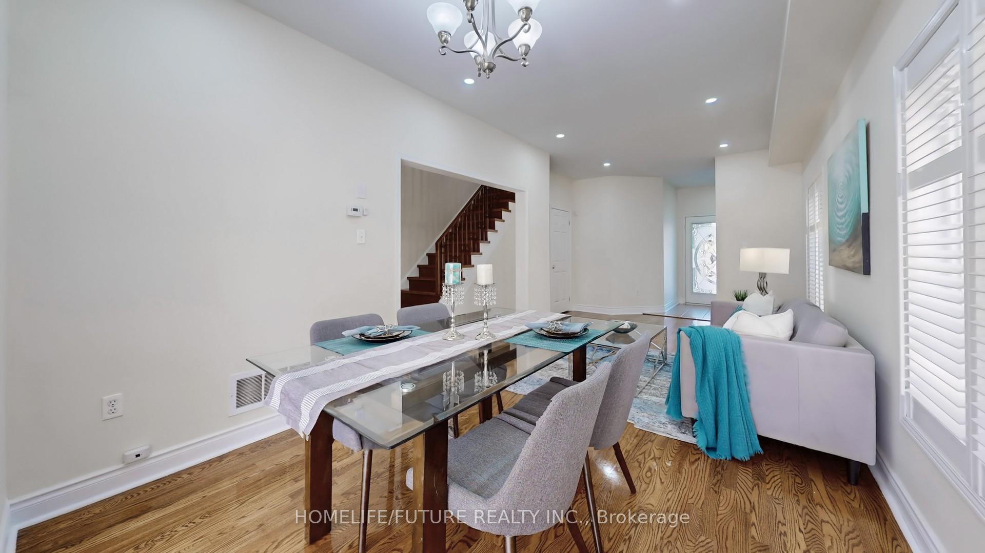 Photo 12 of 105 Lahore Crescent, Markham, Cedarwood — HOMEH