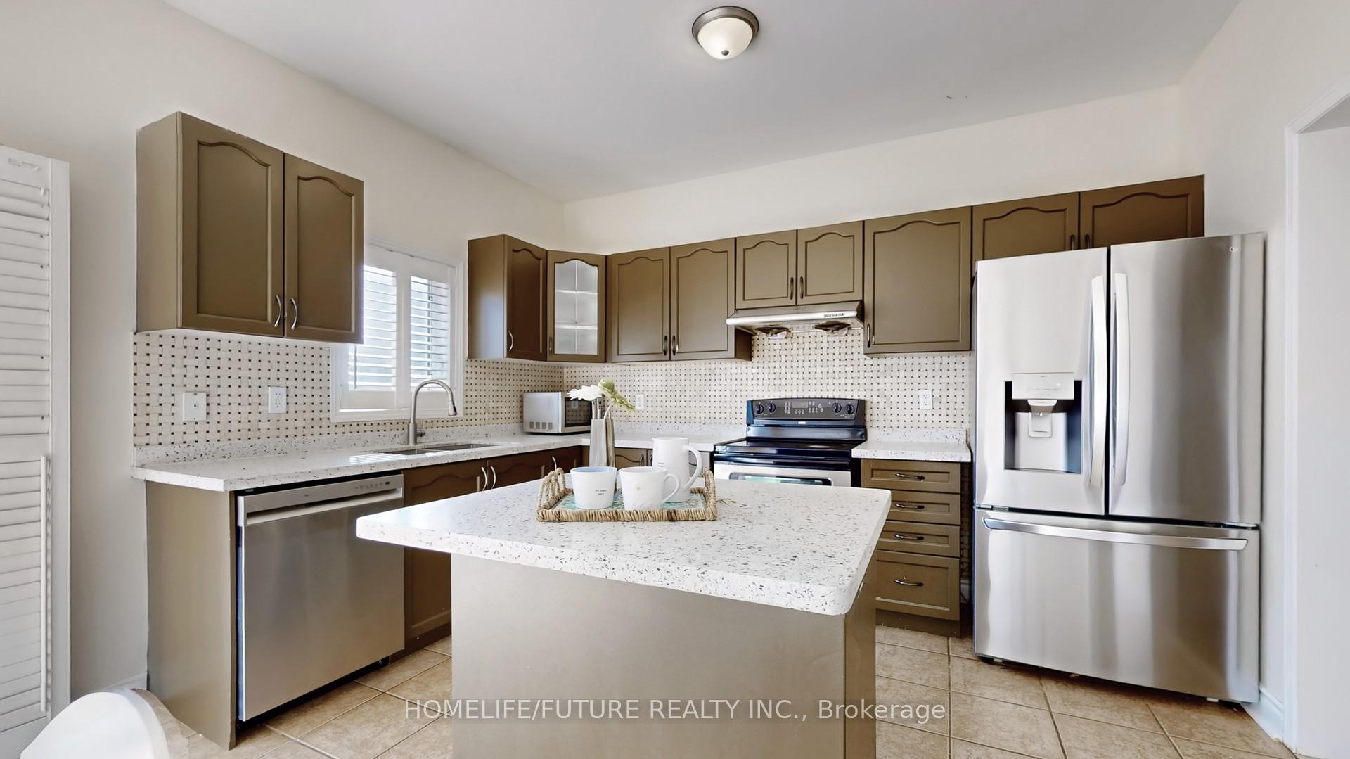 Photo 13 of 105 Lahore Crescent, Markham, Cedarwood — HOMEH