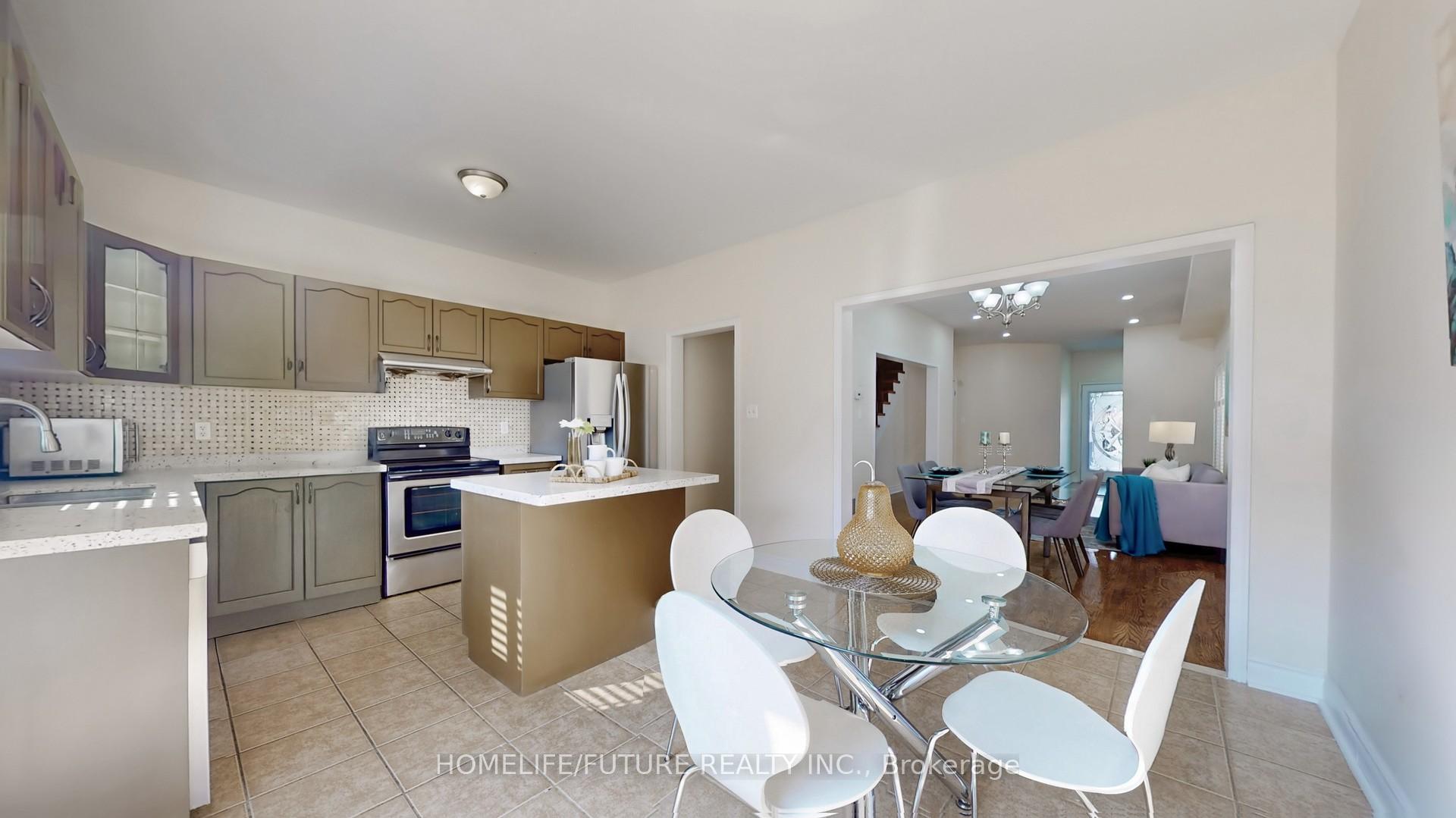 Photo 17 of 105 Lahore Crescent, Markham, Cedarwood — HOMEH